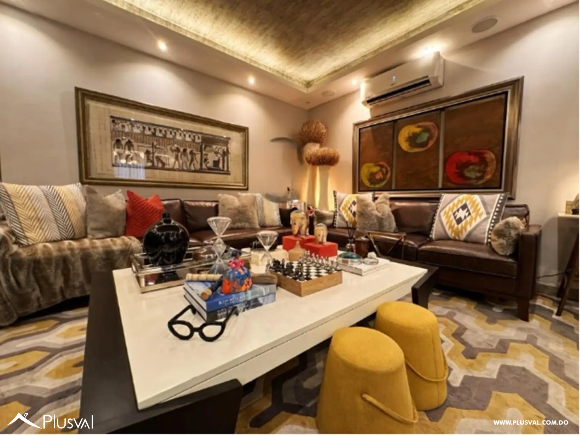 Amplio apartamento 2do nivel con terraza privada, en Evaristo Morales 515488