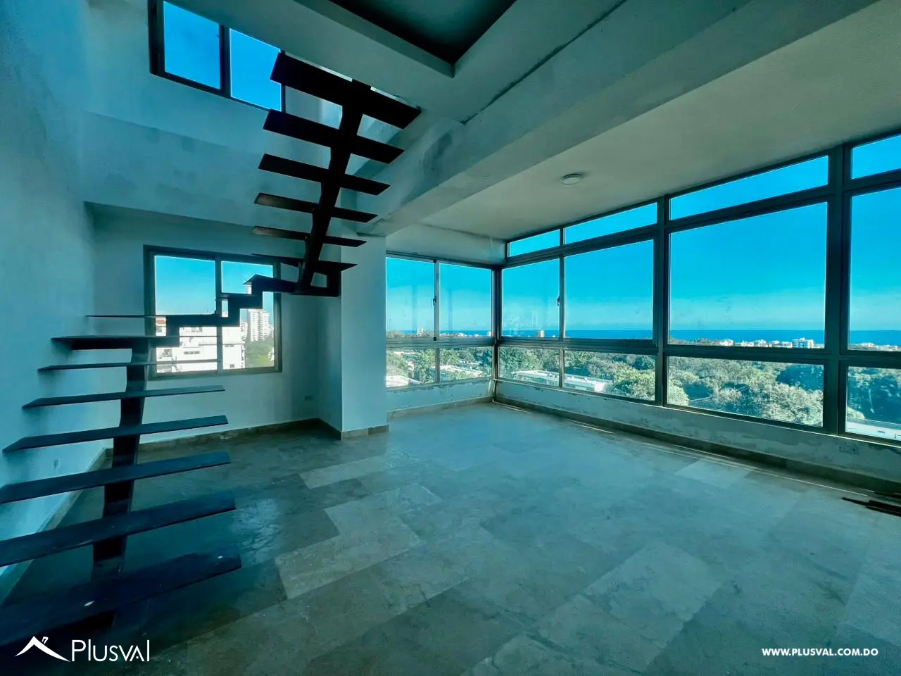 Penthouse en terminacion en venta, en el la exclusiva zona de Mirador Sur a solo pasos del parque 483820