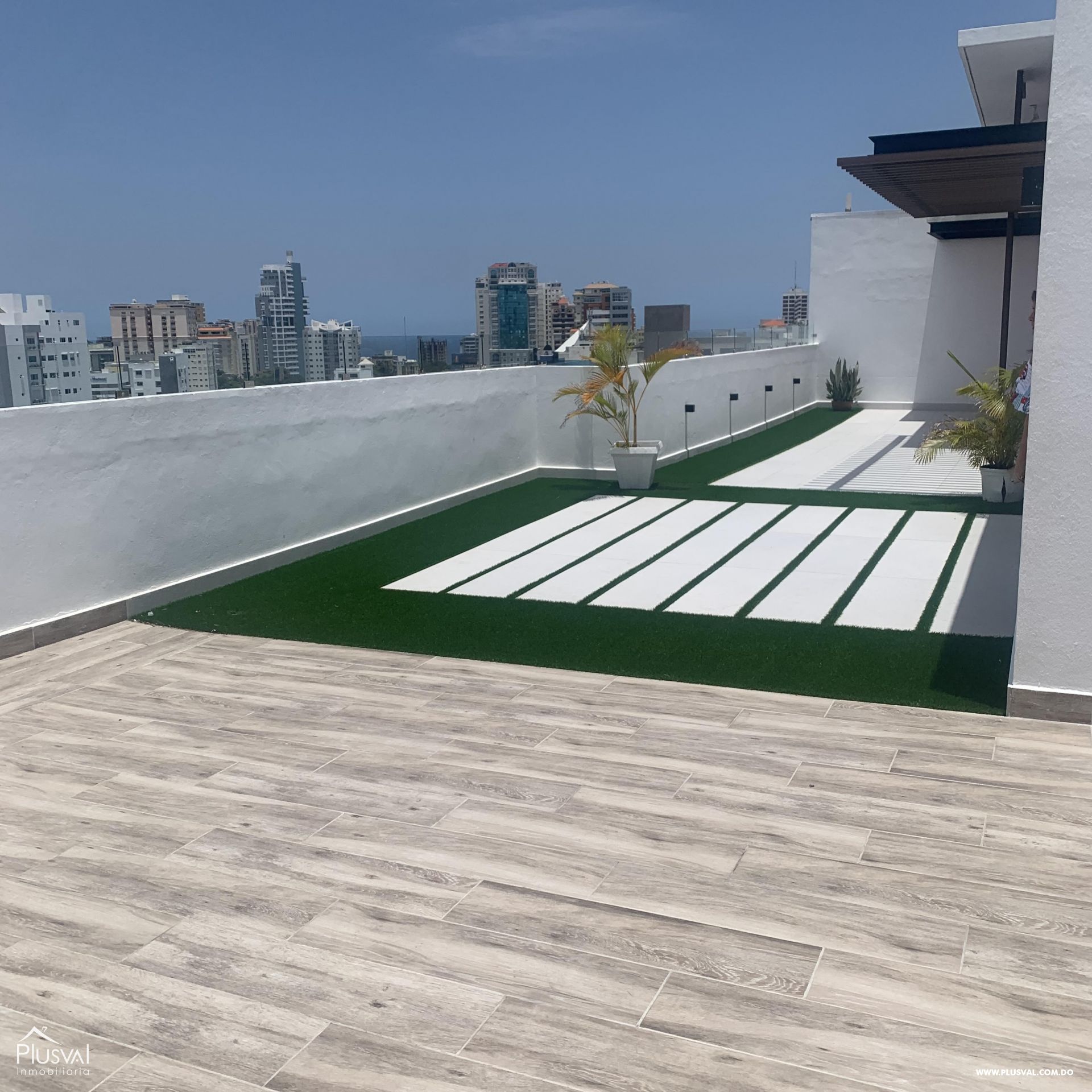 Hermoso y Acogedor Penthouse en Naco 220686