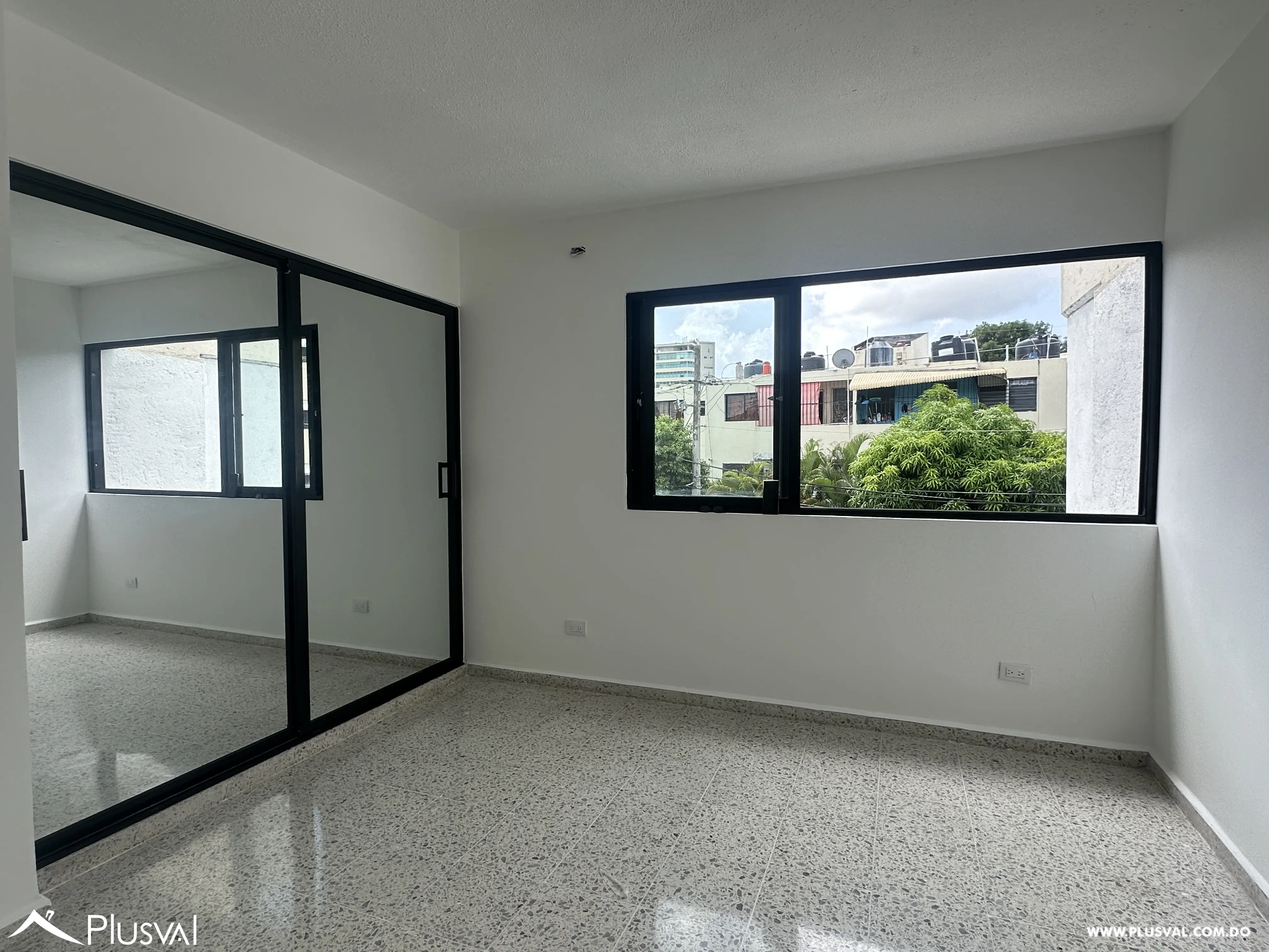 Apartamento Remodelado en Venta. 465473
