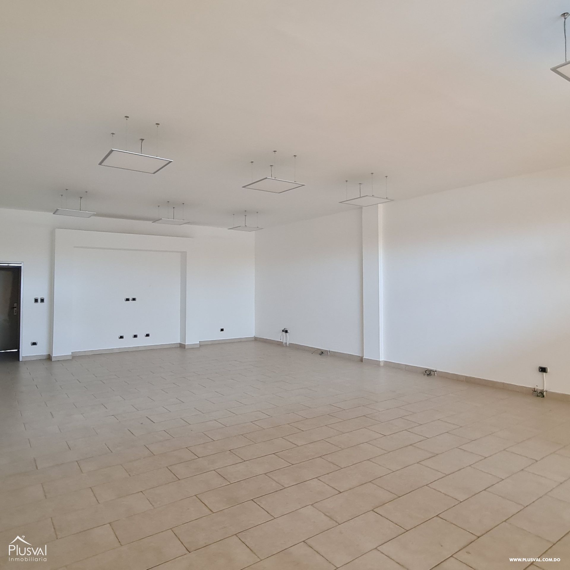 Local comercial en excelente plaza de San Isidro 206141