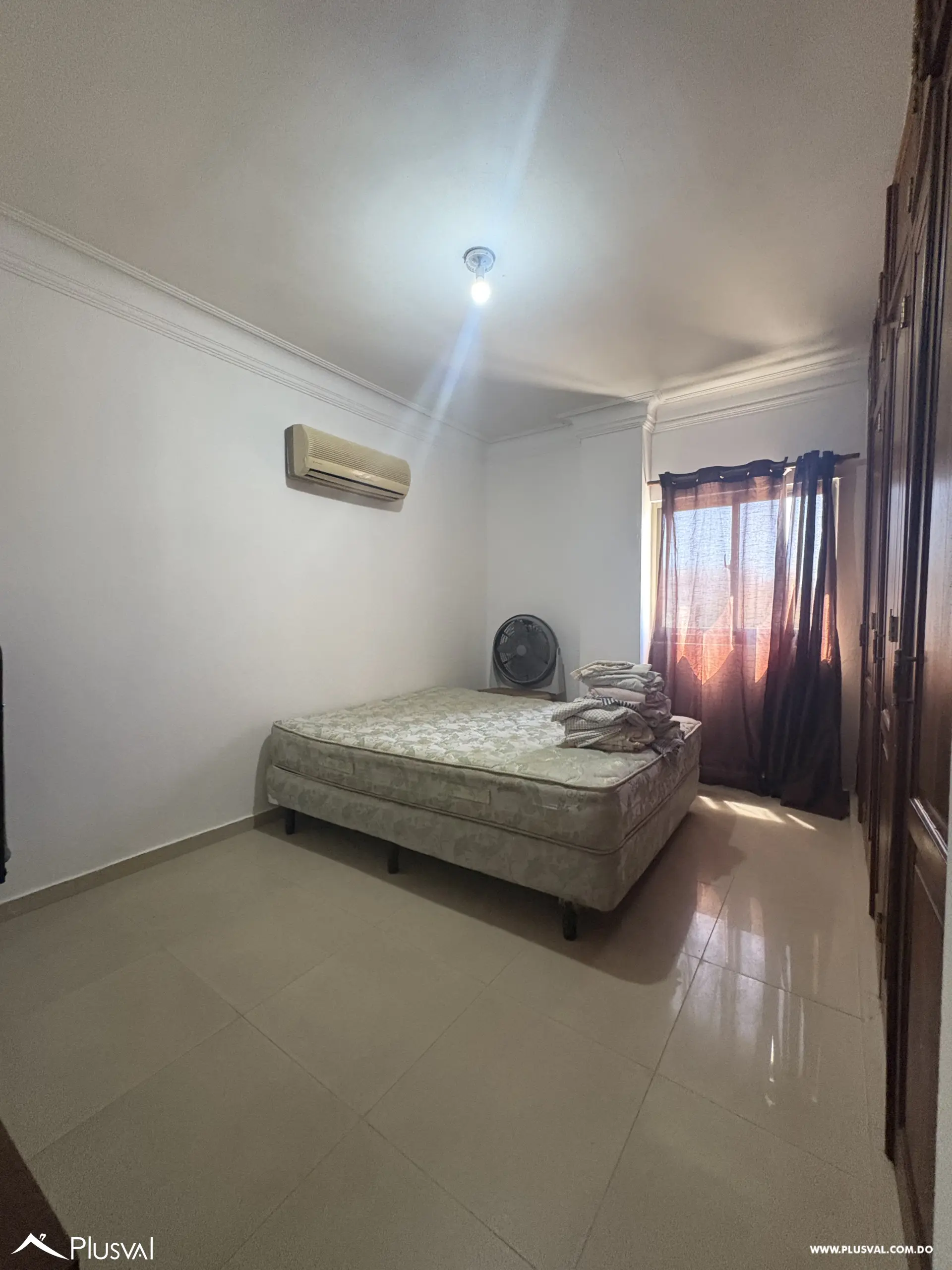 Apartamento en venta con amplia cocina en  Evaristo Morales 510877