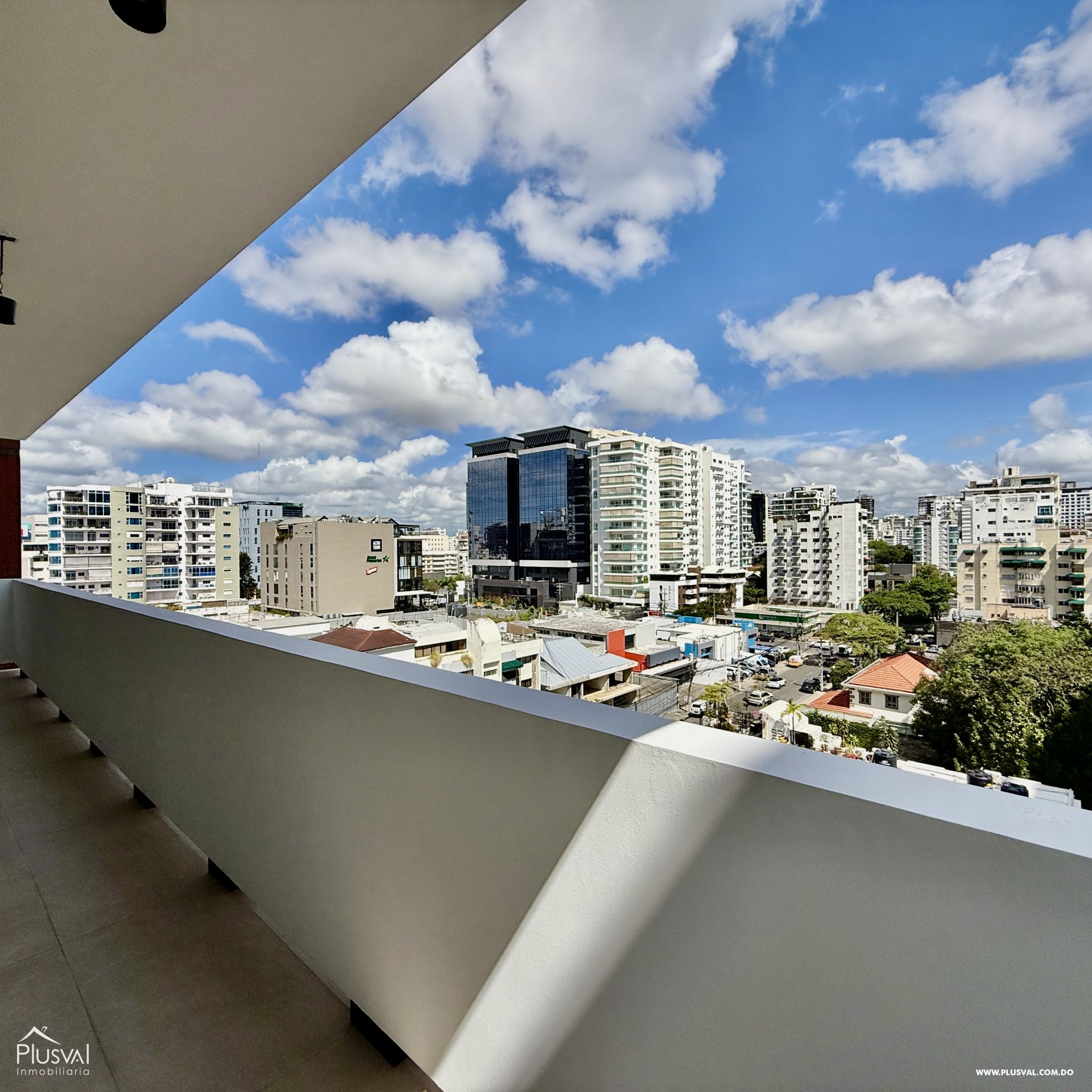 Apartamentos de 3 Habitaciones + Estudio en Venta – Torre de Lujo Lista en Piantini con Áreas Sociales Exclusivas 434482