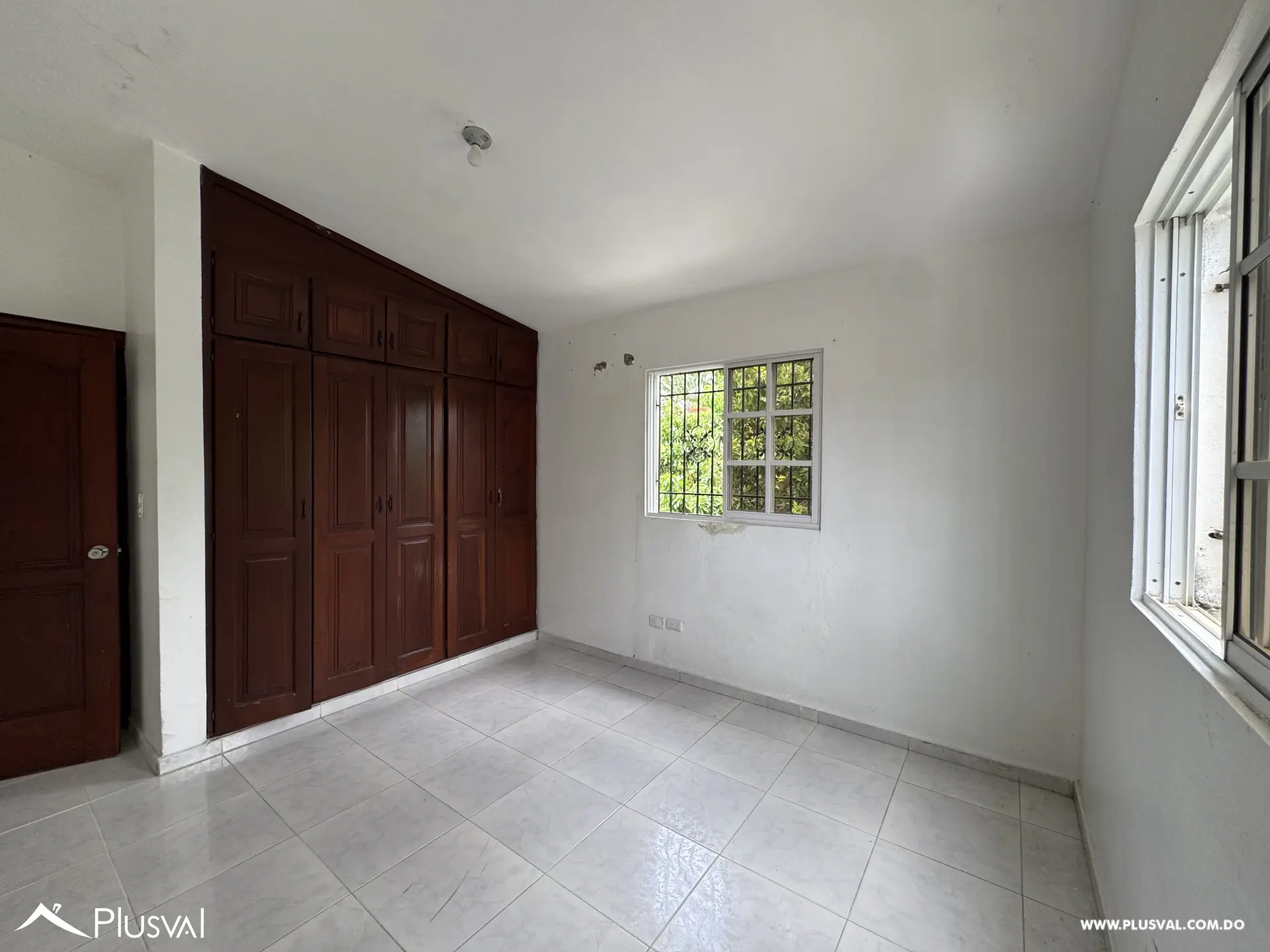 Alquilo Hermosa Casa de 2 Niveles en Resicencial El Ducado- Altos de Arroyo Hondo 518224