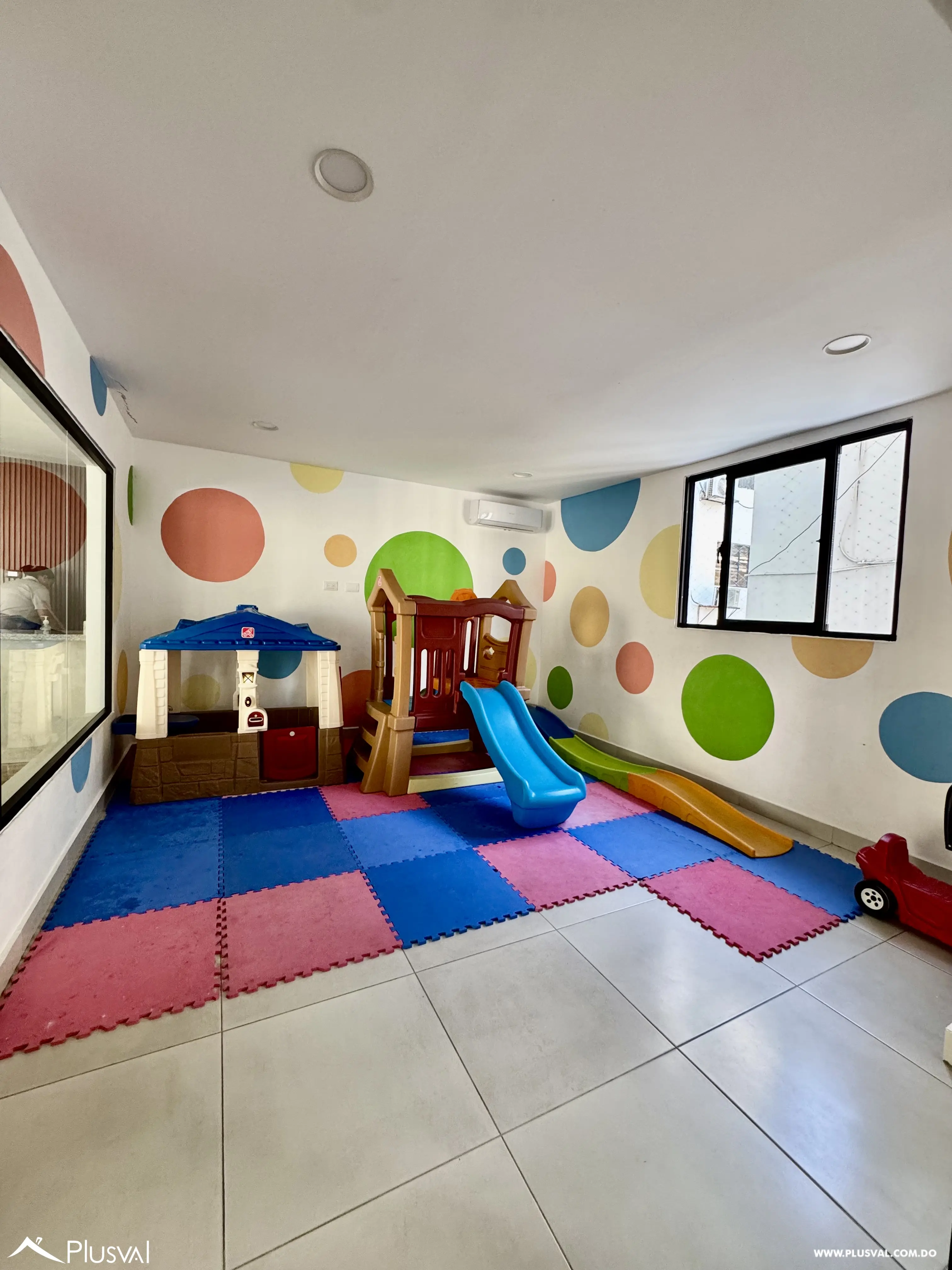 Vendo Excelente Apartamento  Ubicado en el Corazon  de Piantini 496218