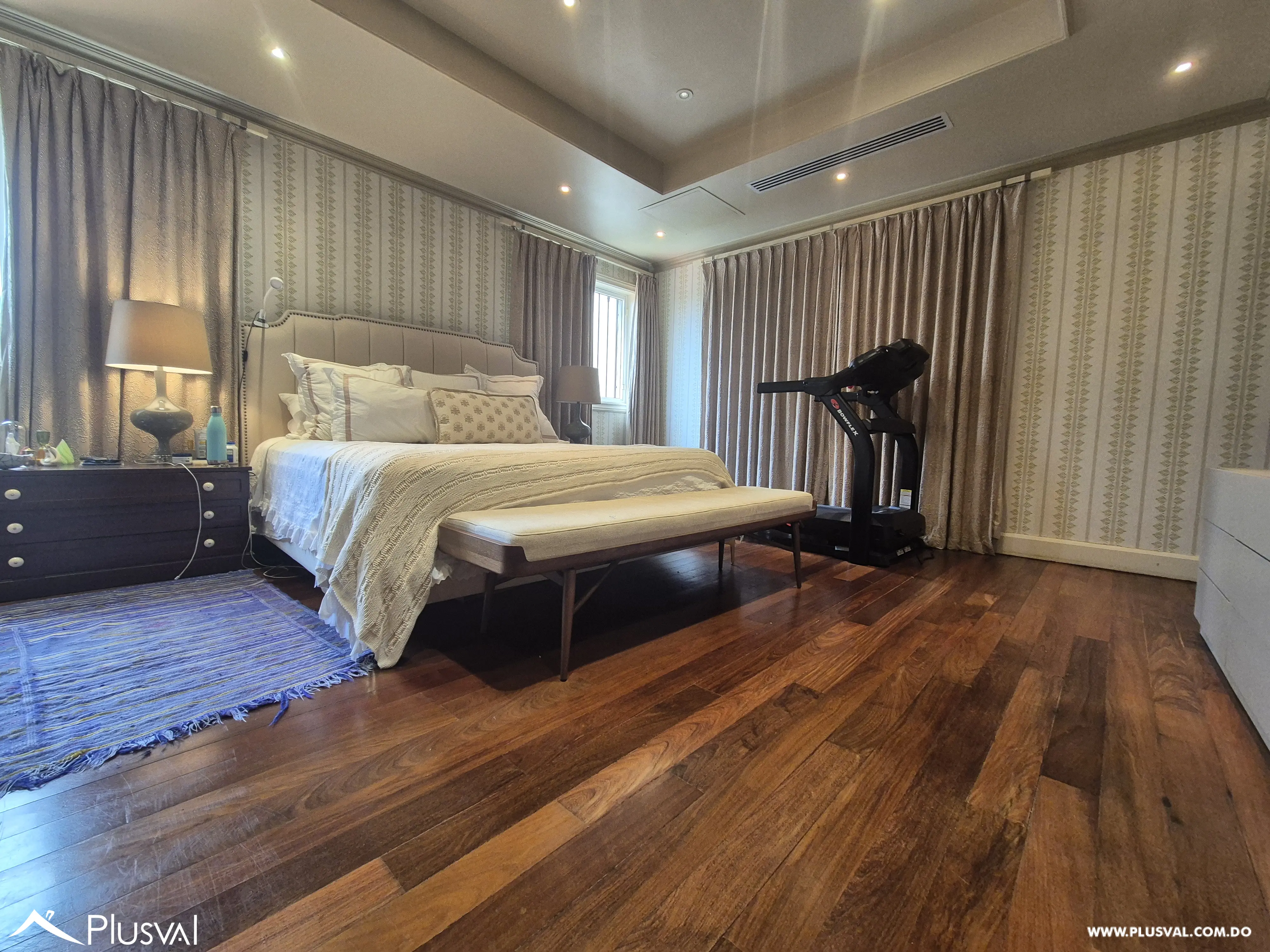 Apartamento uno por piso en venta en Serralles en piso alto 456286