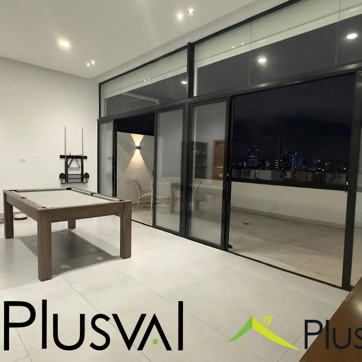 Amplio Penthouse en venta en Evaristo Morales 444541