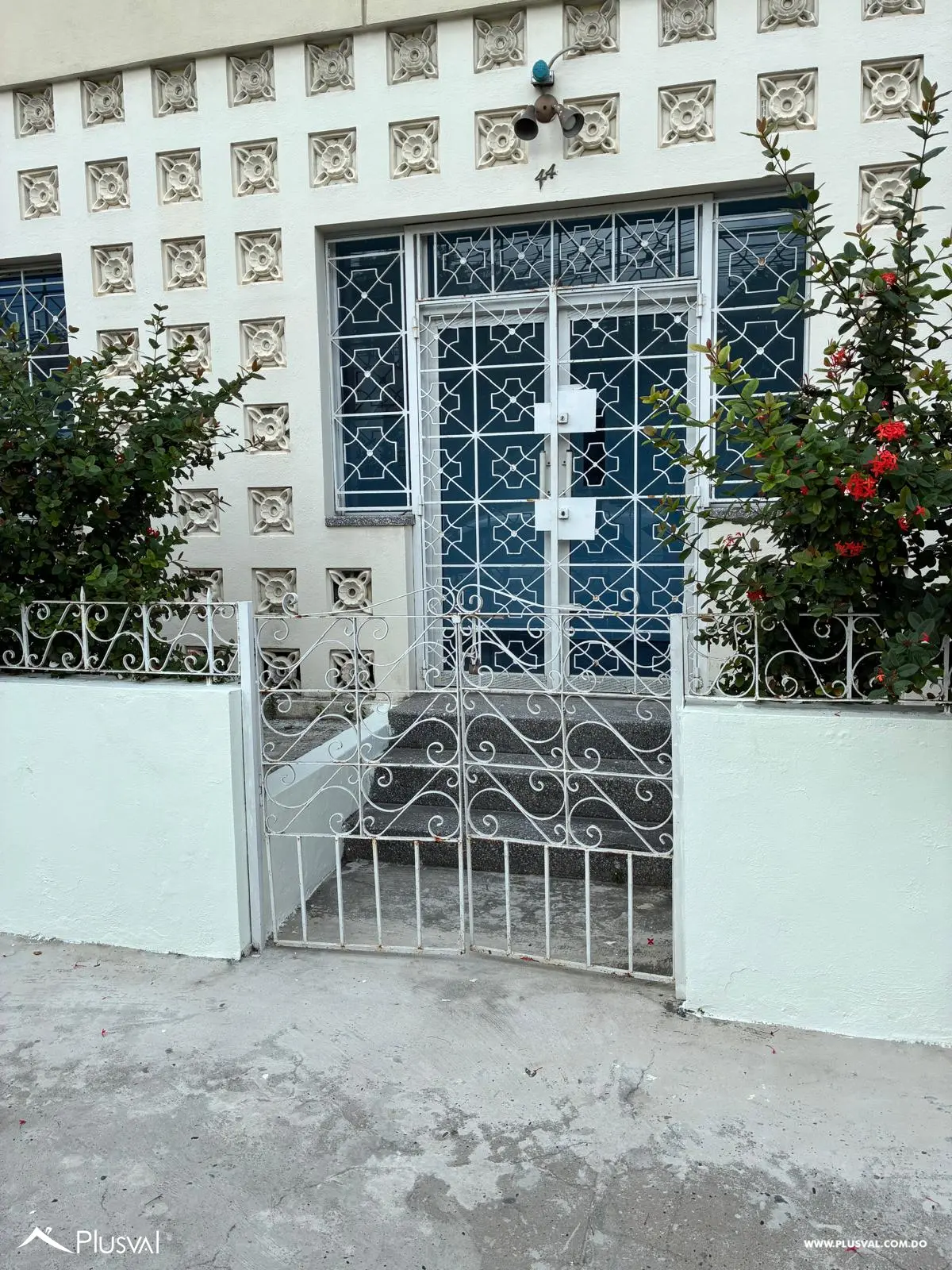 Local comercial para oficinas y centros profesionales en Gazcue 519657