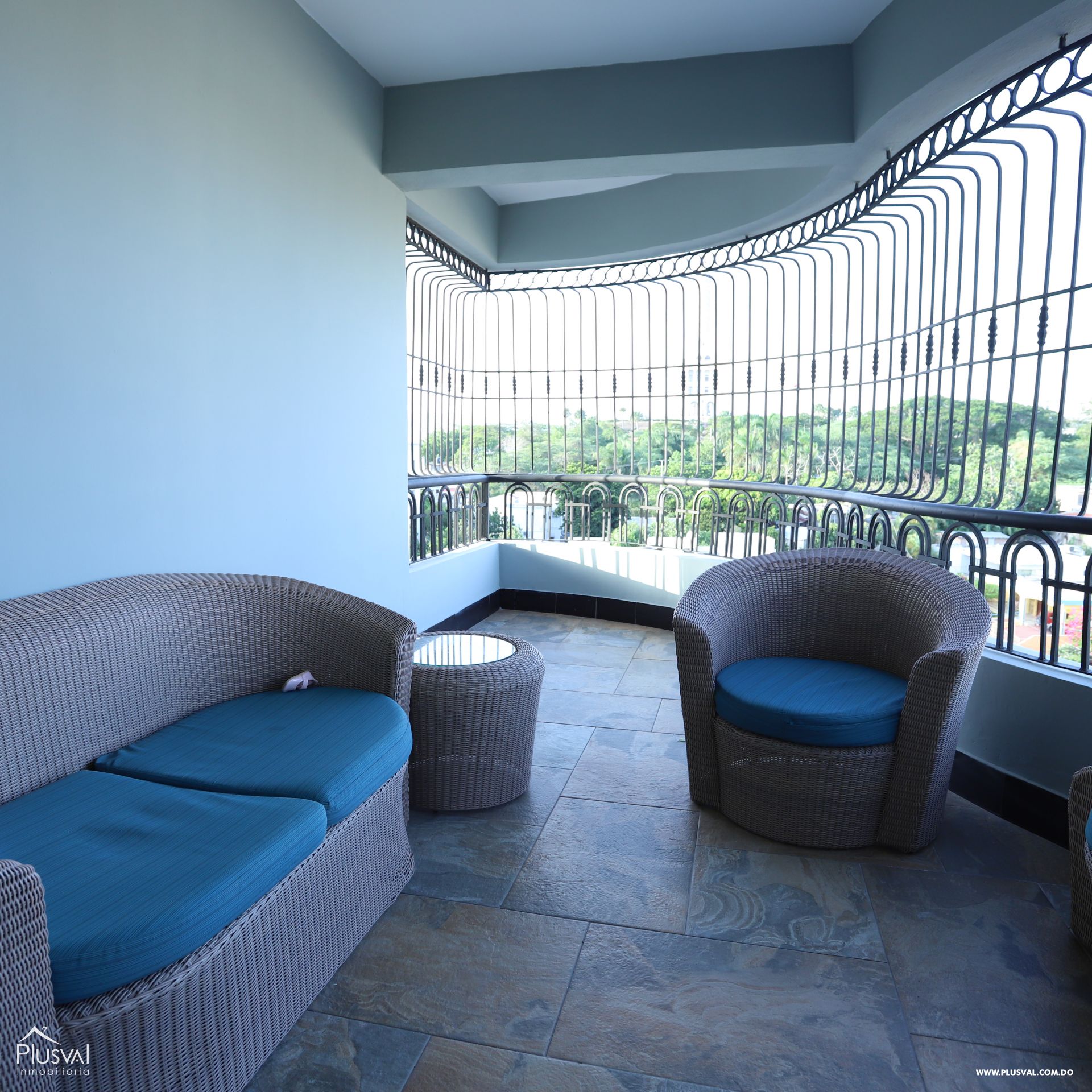 Apartamento ubicado en un 6to nivel con excelente vista hacia el monumeto 187719