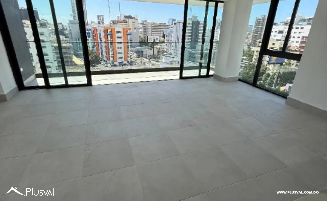 Venta de apartamento de 3 habitaciones con 3 parqueos en el sector de Naco 479076