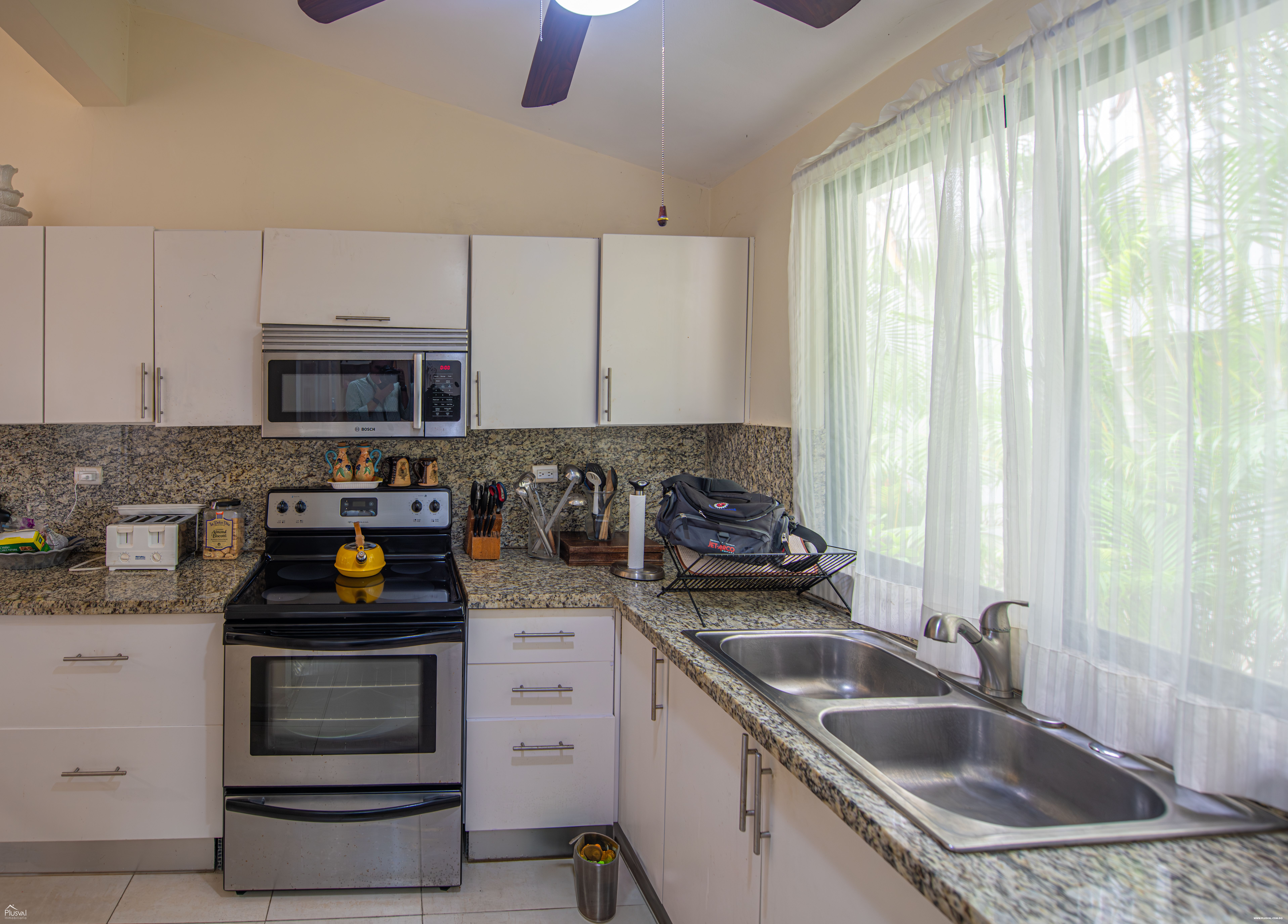 Villa en venta en metro Country Club con piscina privada y vista al campo de golf 456523