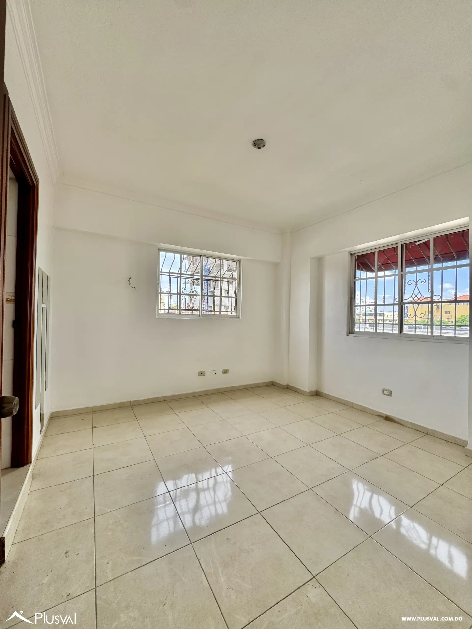 Alquilo Apto Tipo PH de 3 Niveles con amplia Terraza, en Mirador Norte 527633