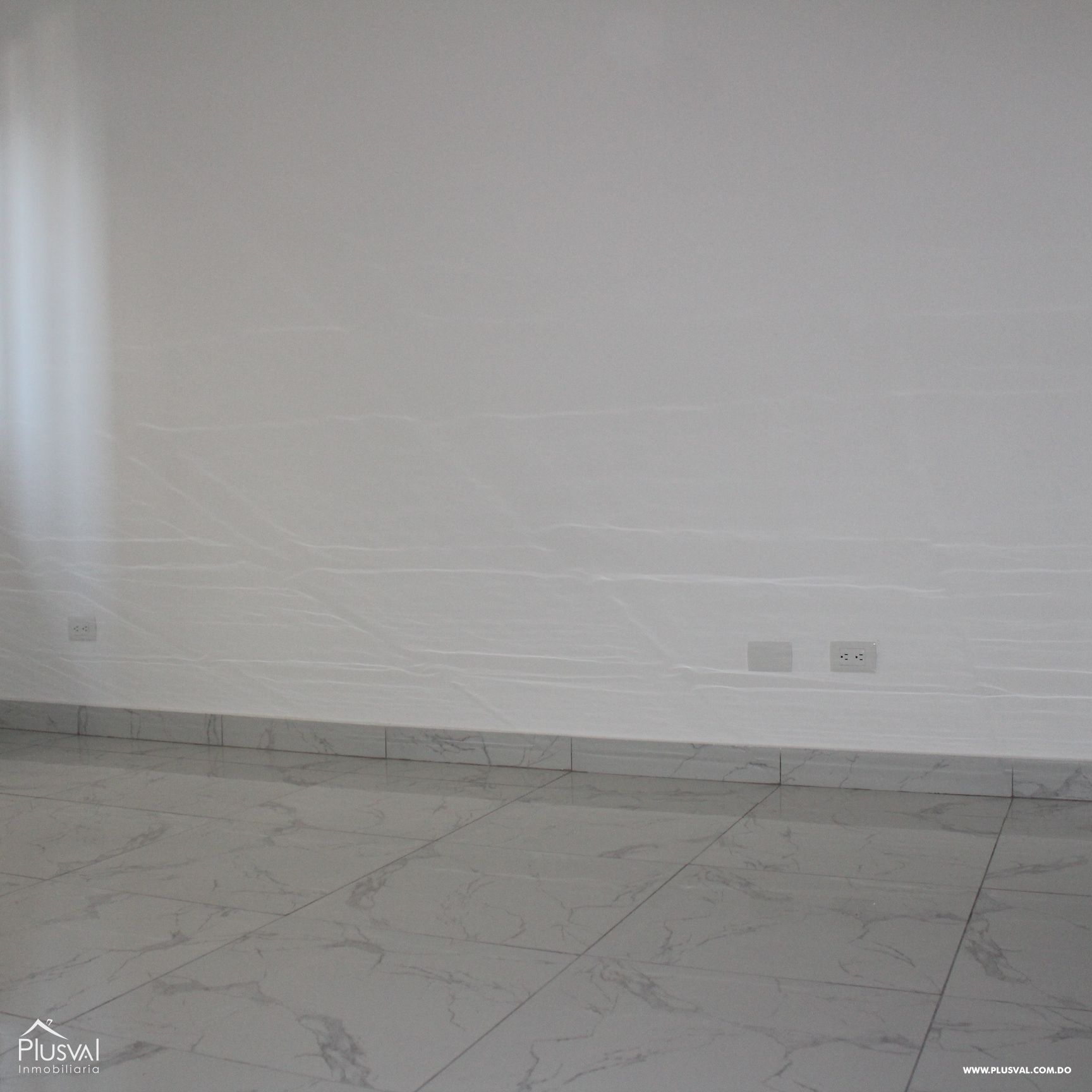 Alquiler de Apartamento en Evaristo Morales 196616
