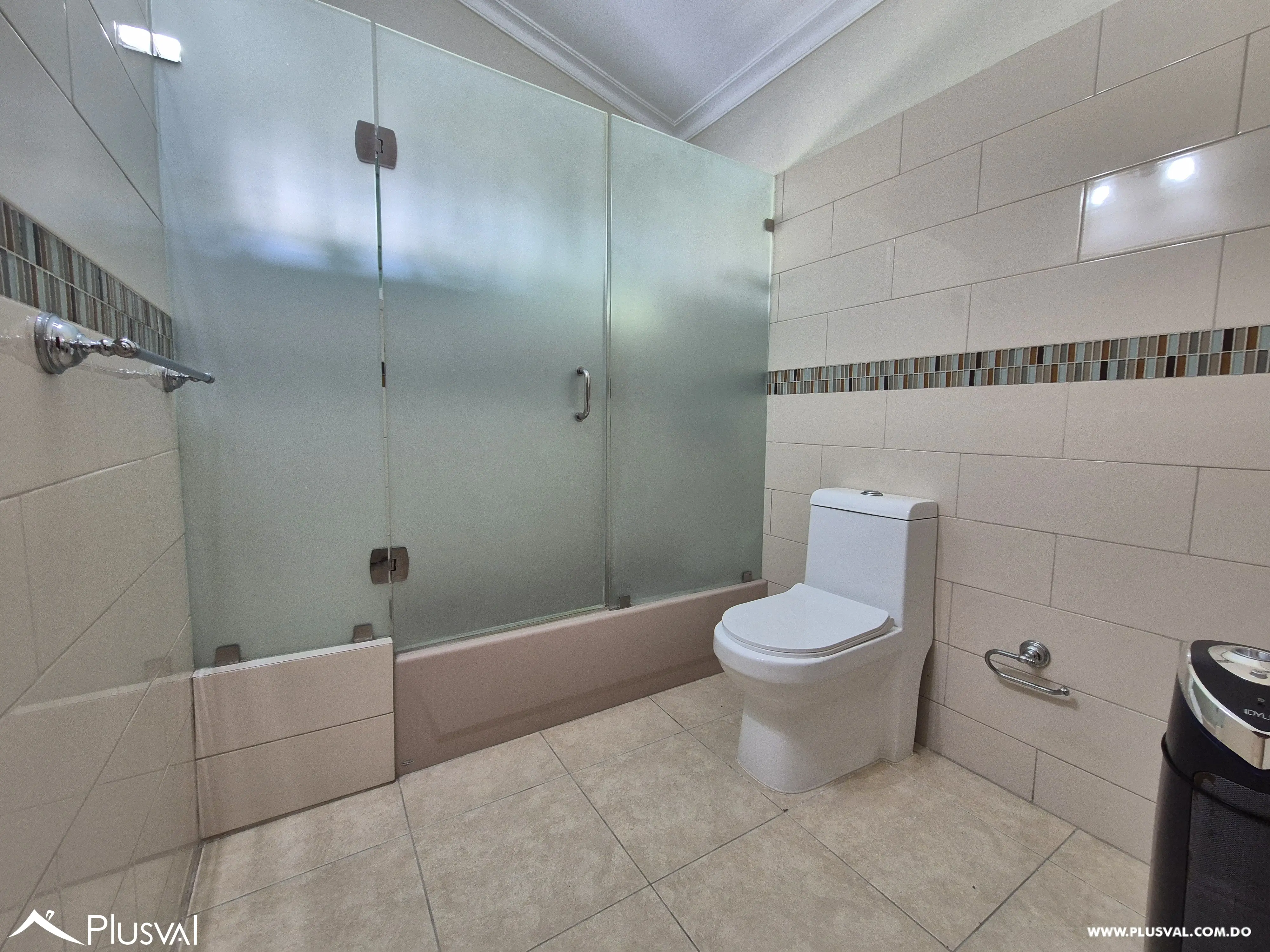 Amplia y hermosa casa en venta en Arroyo Hondo 2 456841
