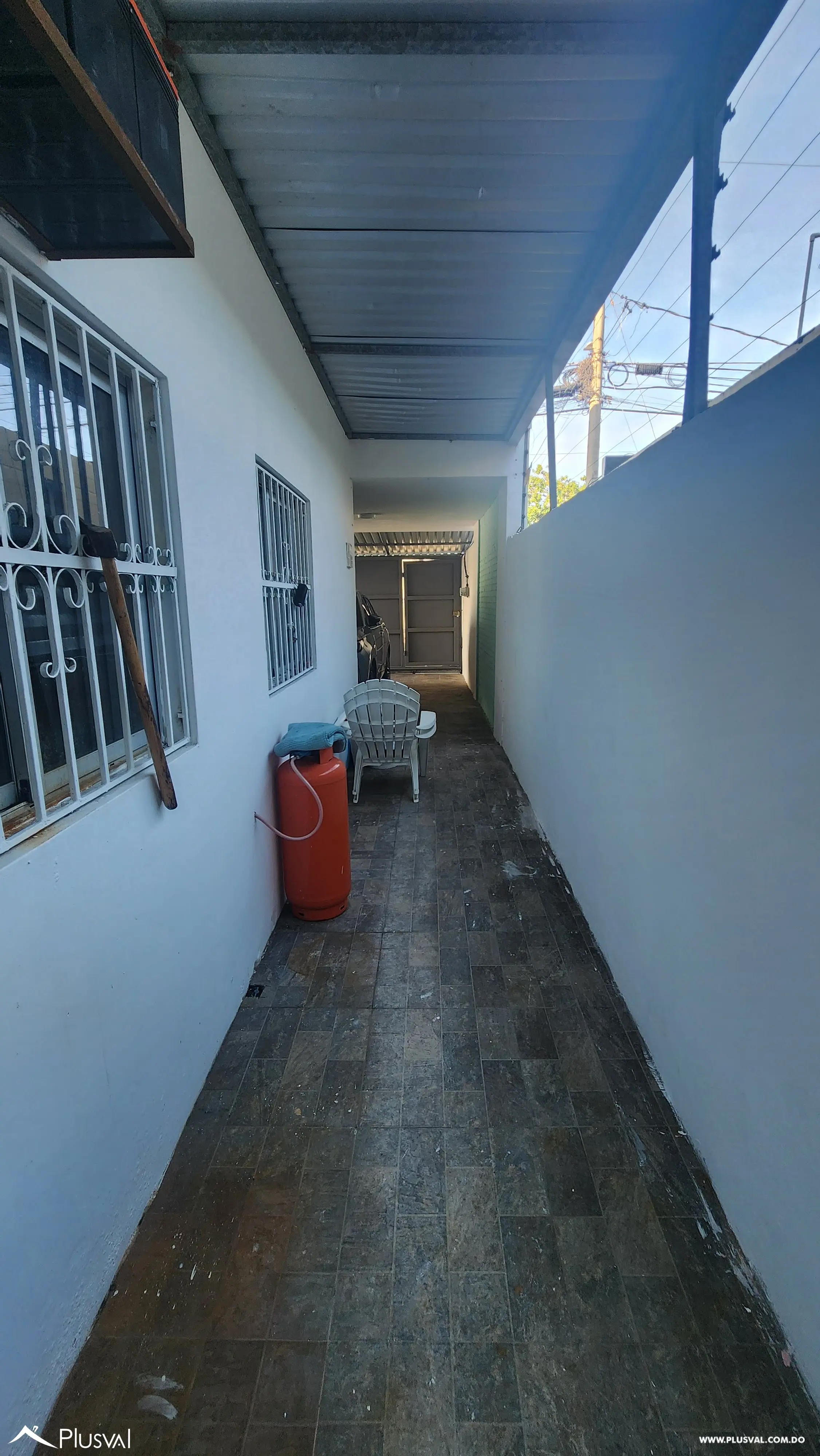 Se vende casa ideal para comercio y/o vivir. 473563