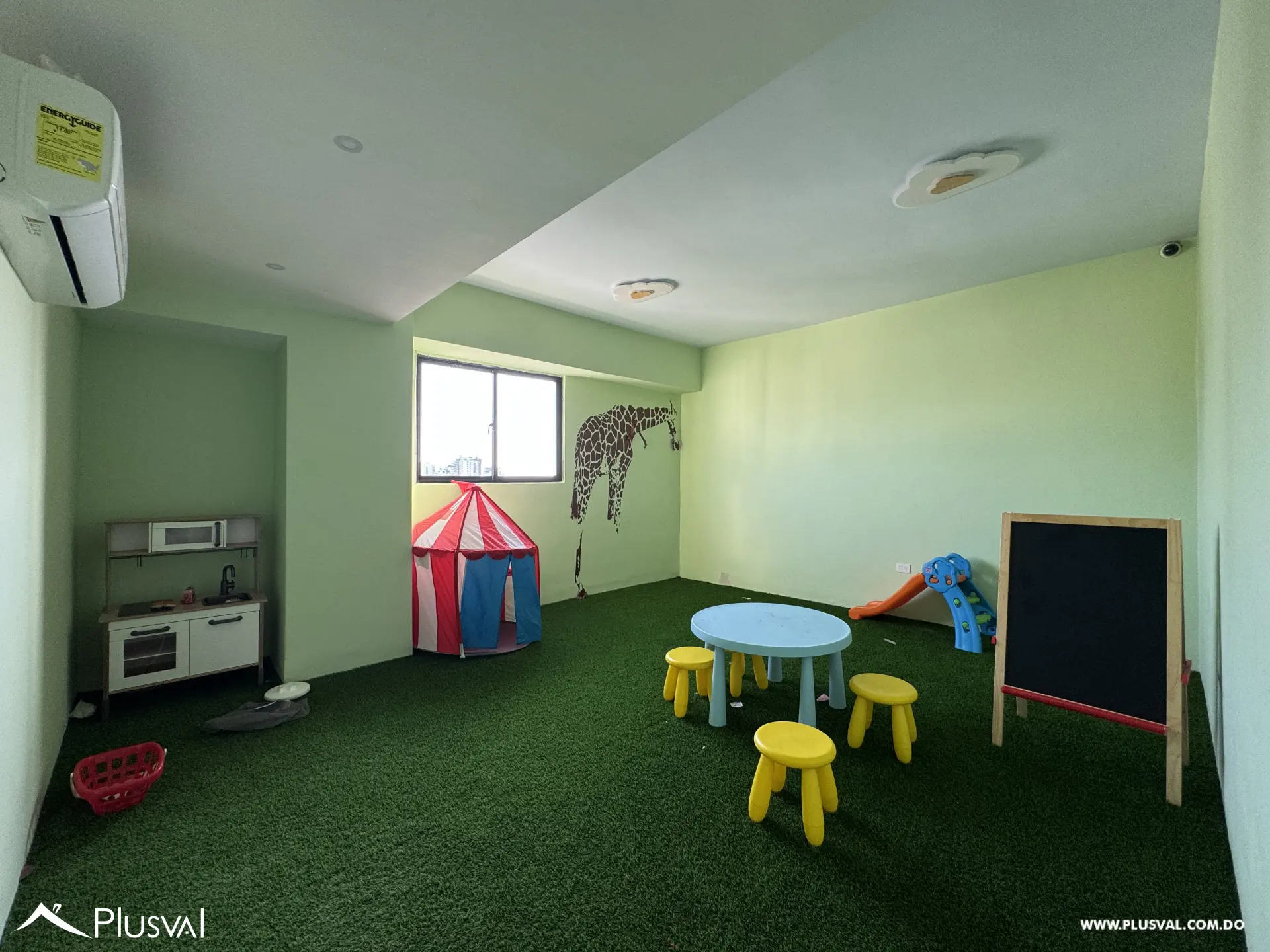 Apartamento en alquiler con 2 habitaciones y amenidades modernas cerca del Mirador Sur 493047