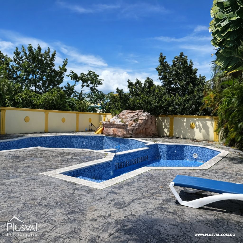 Casa de amplia con Piscina a 3 Minutos del Próximo City Center 498904