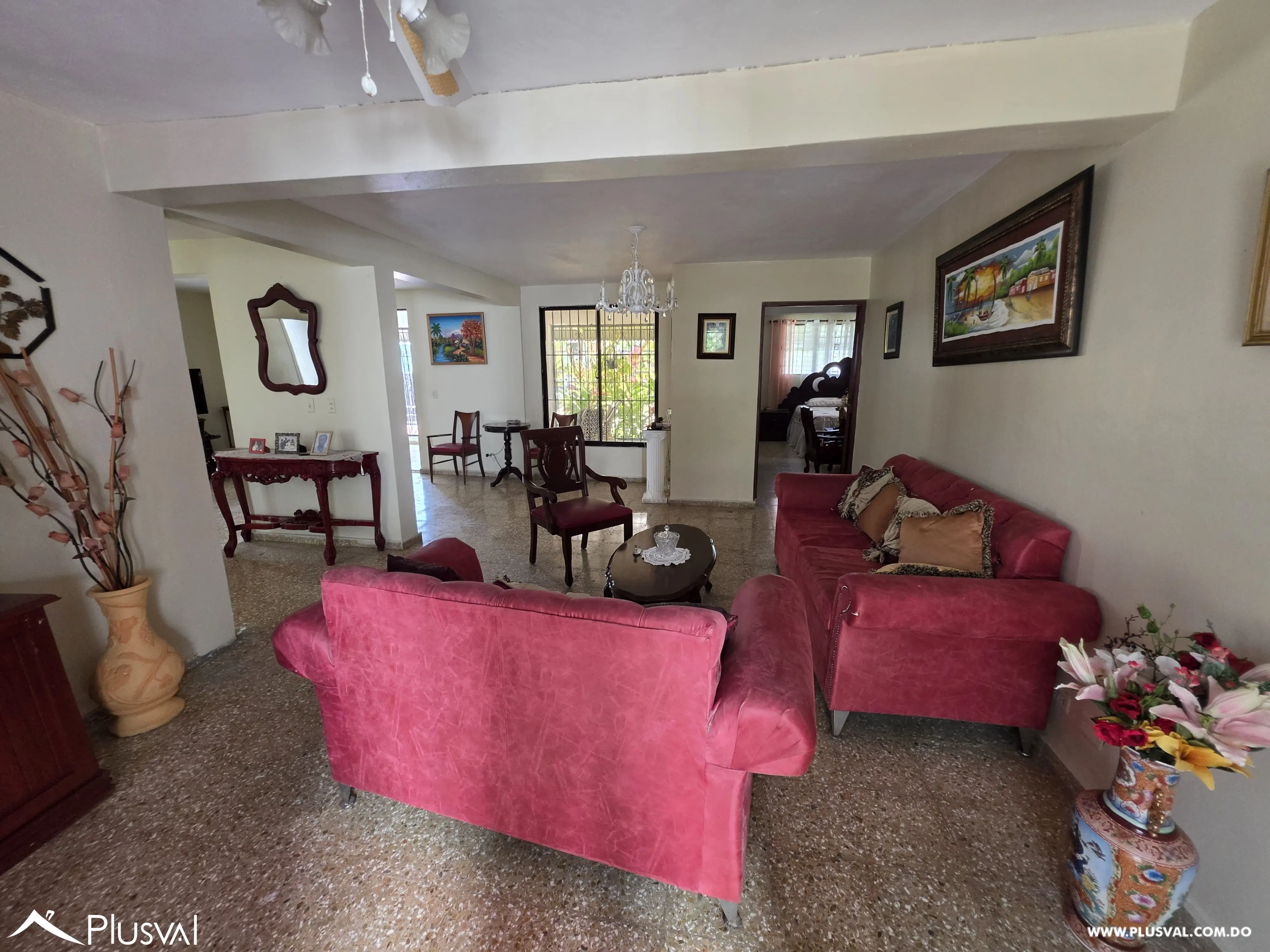 Casa en Venta con Gran Potencial Comercial Próxima a Sabana Larga en Ensanche Ozama 499341