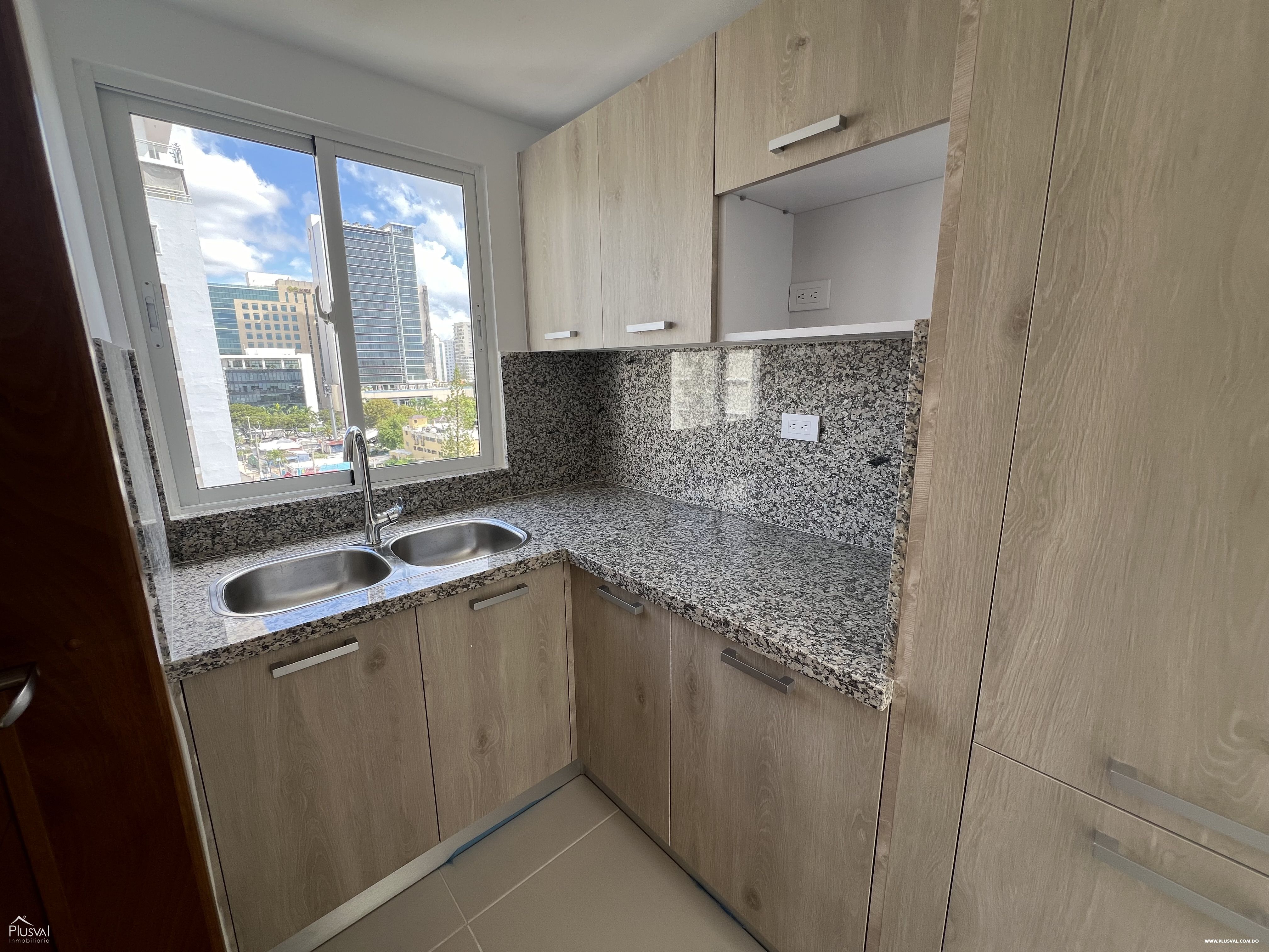 Apartamento en alquiler en Evaristo Morales 319625