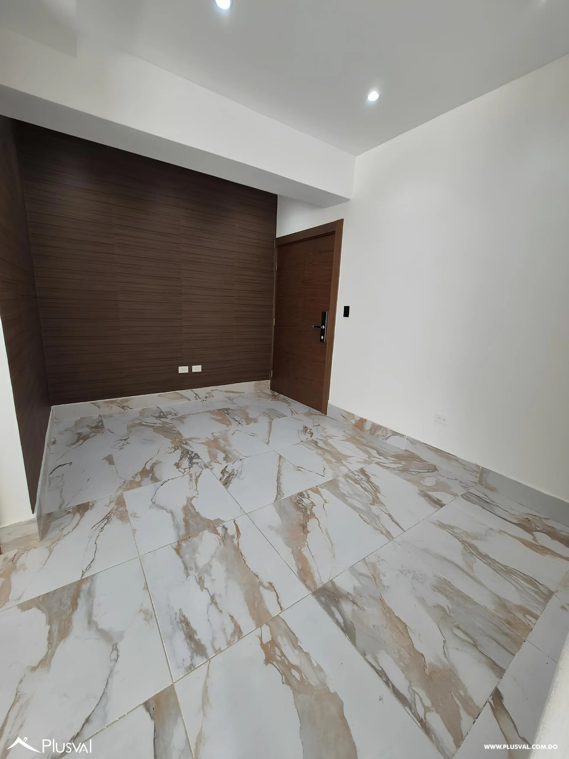 Se Vende apartamento de 1 habitación + Línea Blanca en Paraíso 506314