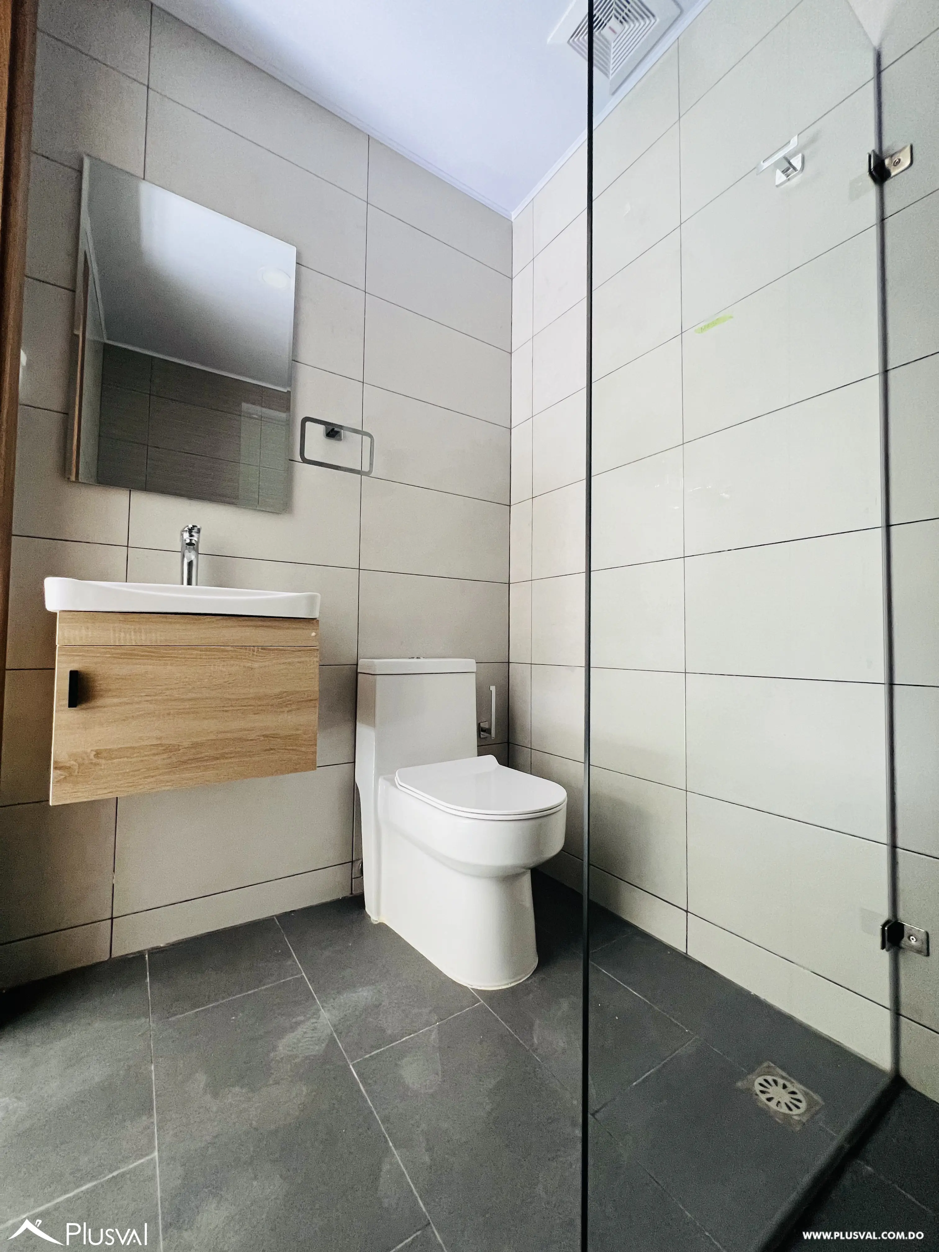 Espacioso Apartamento de 3 Habitaciones en Alquiler en el Sector el Millon 474040