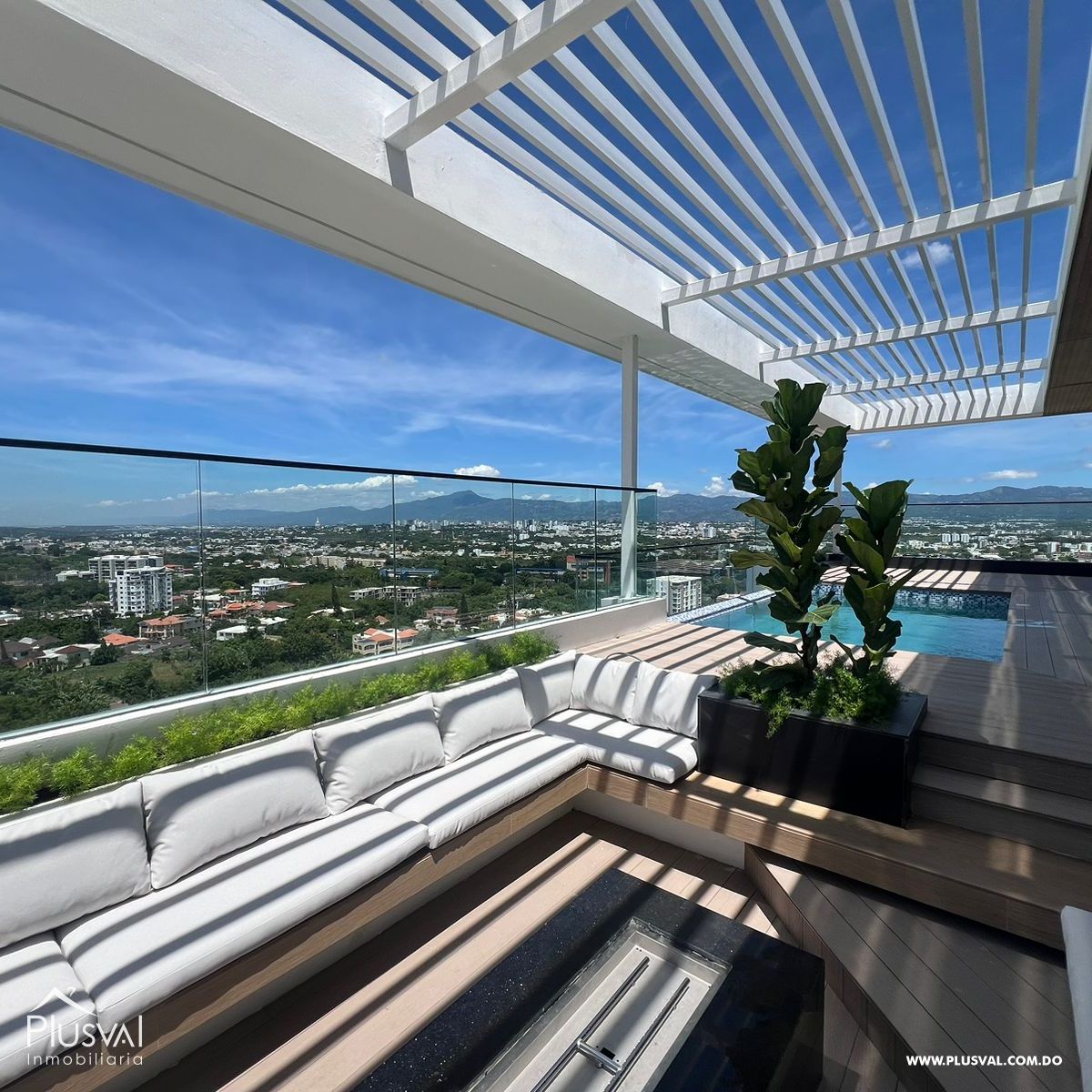 Exclusivo proyecto residencial en venta en la urbanización Thomén 382702