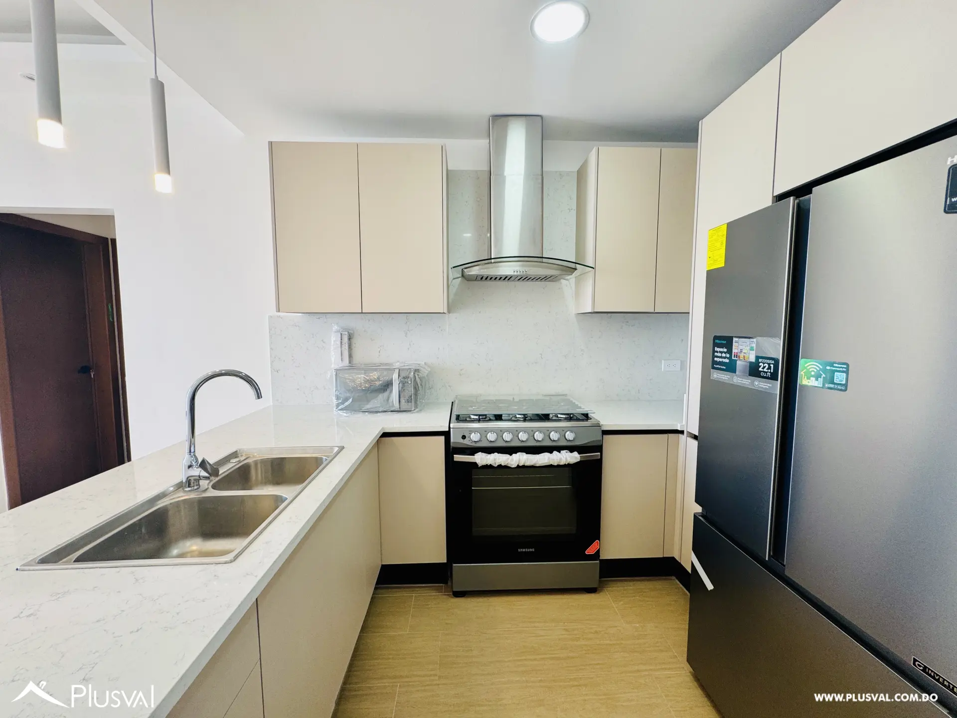 Apartamento de alquiler en exclusivo sector de Naco con vista despejada. 505206