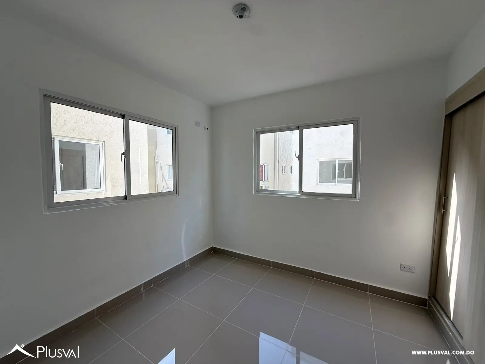 Venta de apartamento en San Isidro de 3 habitaciones 519994