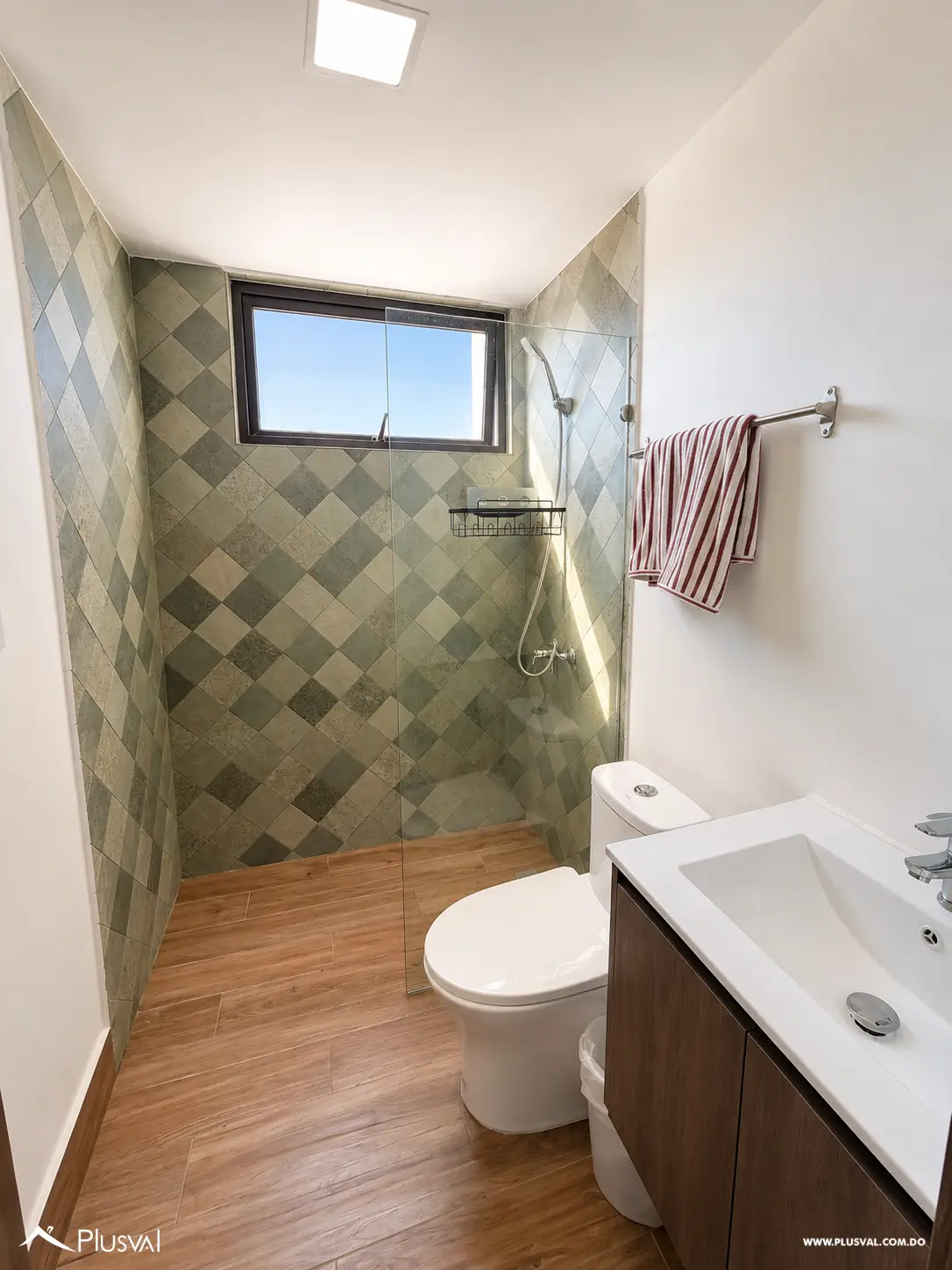 Naco | Piso Alto con Vistas | 2 Hab + 2.5 Baños 529431