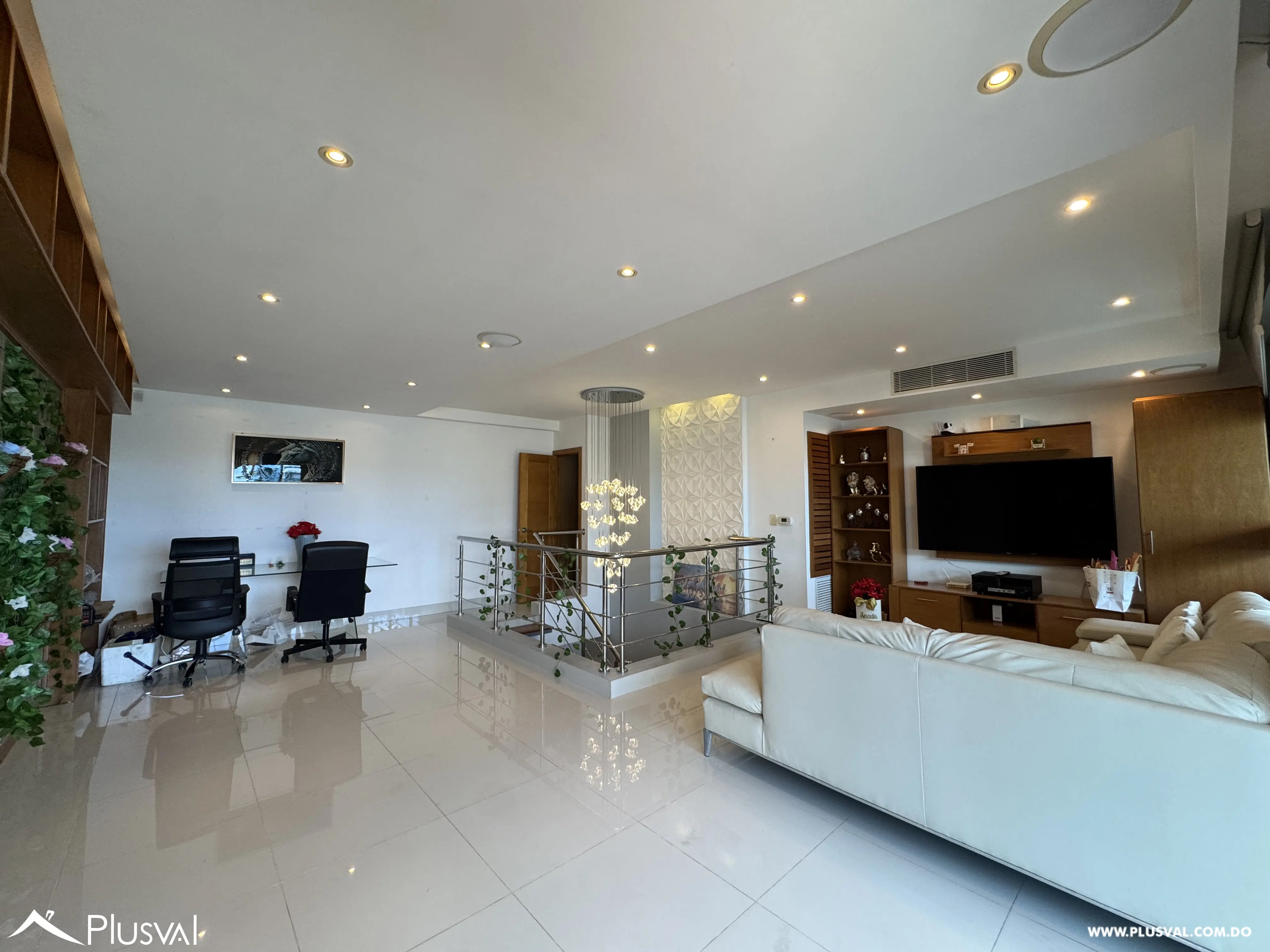 Apartamento amueblado en alquiler en Evaristo Morales | 3 habitaciones, terraza con jacuzzi, 2 parqueos 497268