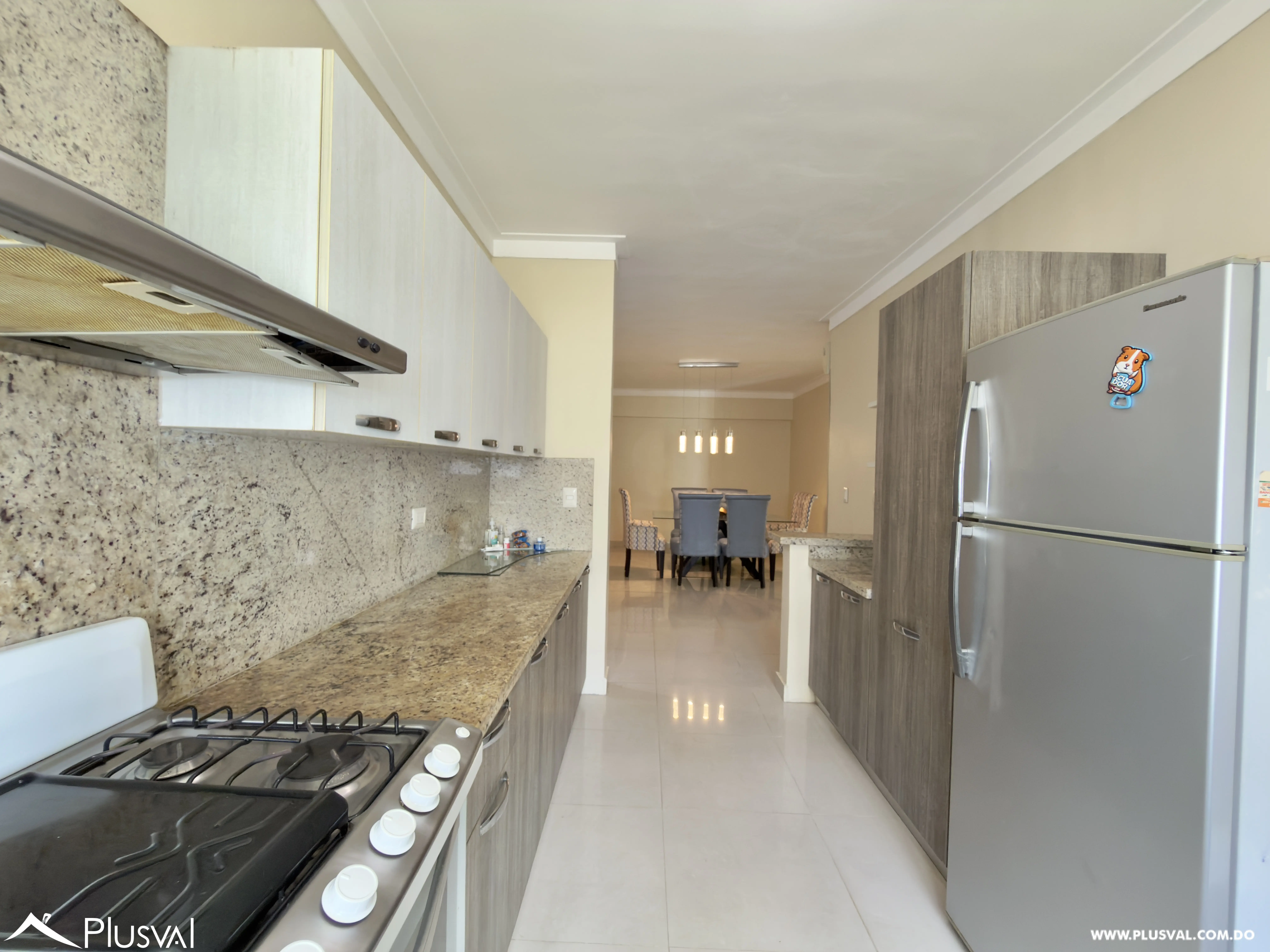 ALQUILER DE AMPLIO APARTAMENTO DE 3 HABITACIONES EN LOS CACICAZGOS CON LINEA BLANCA 523097