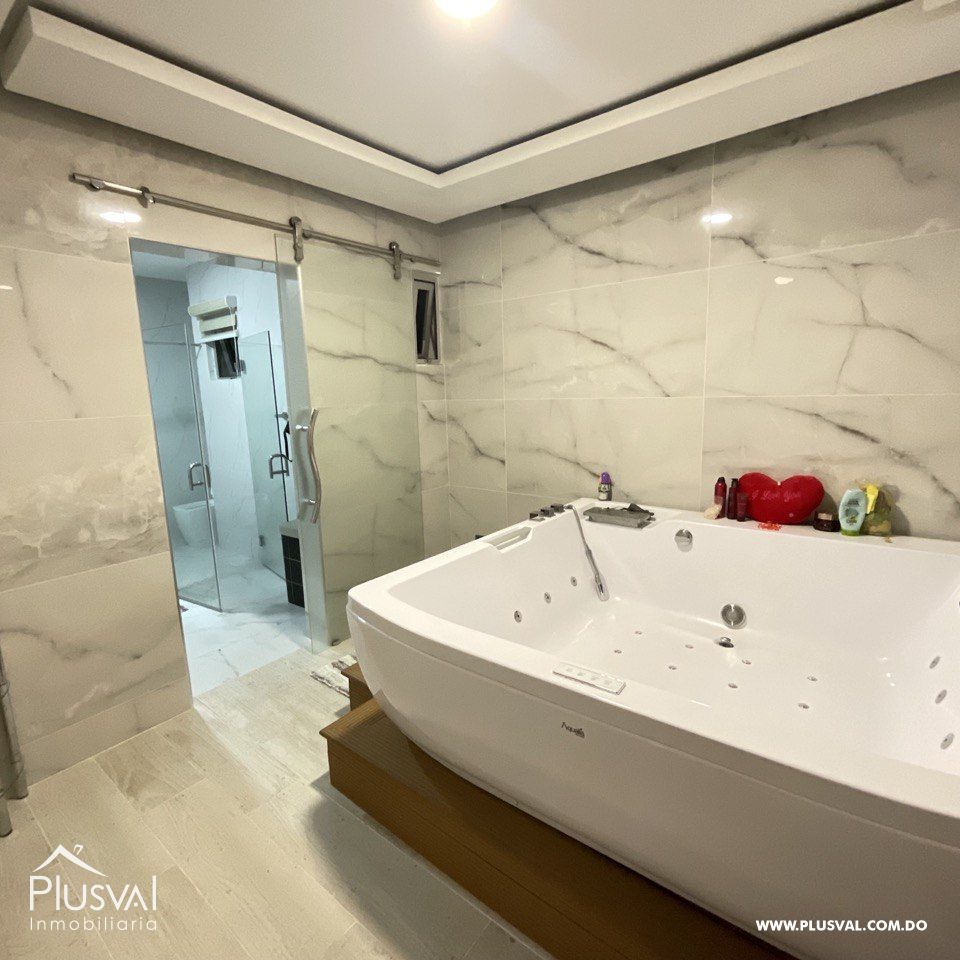 Lujoso pent-house en  torre de  Alma Rosa 360171