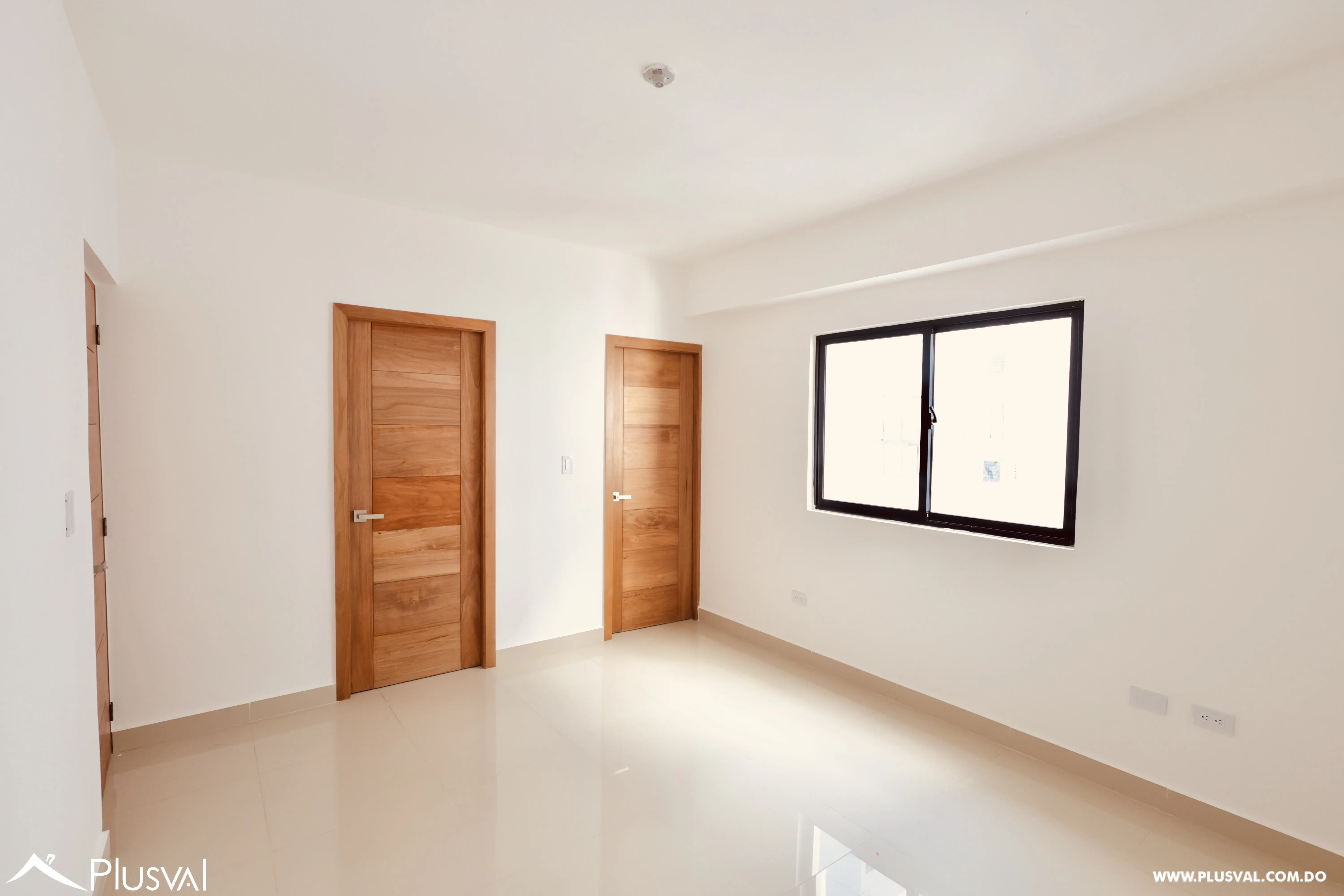 Descubre tu nuevo hogar en una exclusiva torre a pasos de la Av. Máximo Gómez. 471908