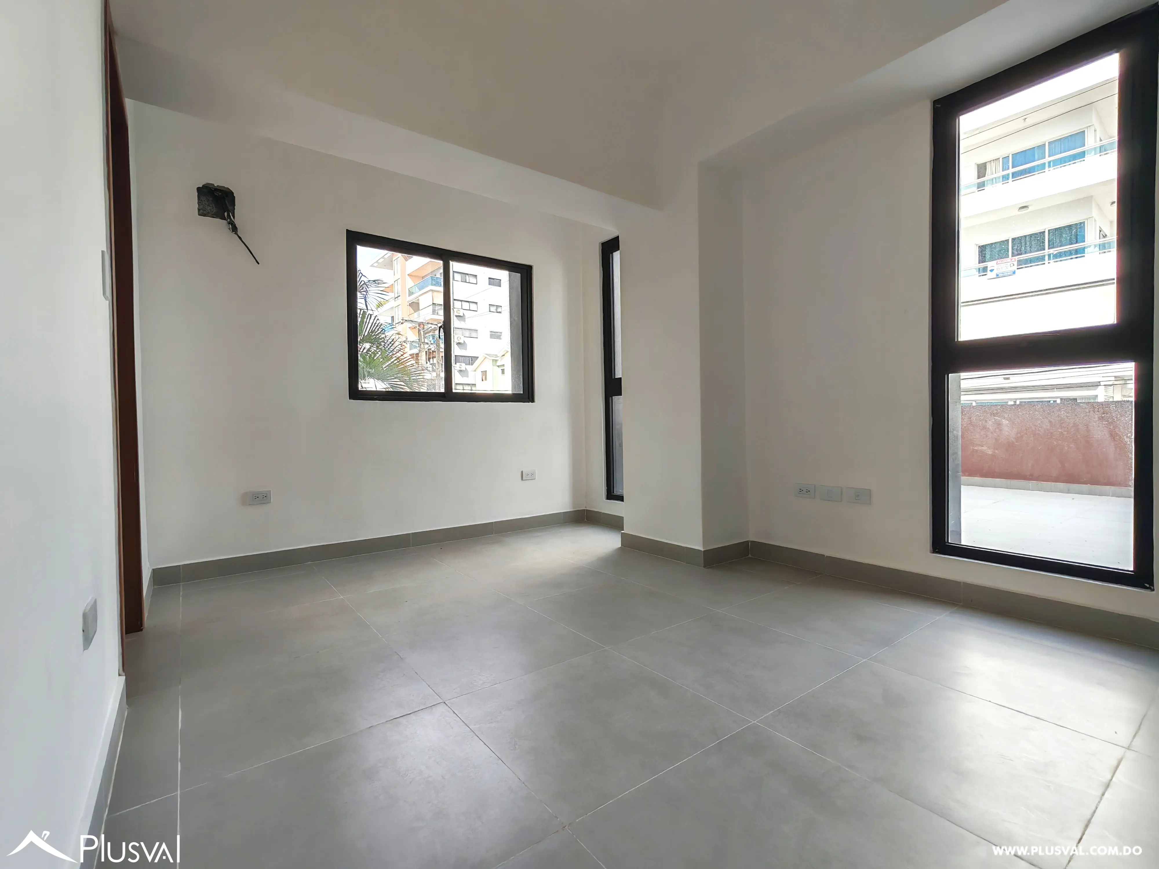 Apartamento con terraza en venta en el Vergel 527005
