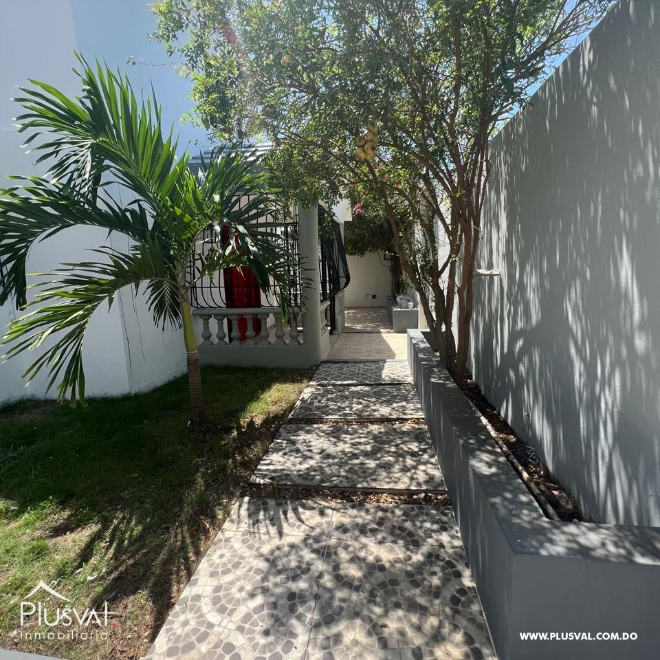 Casa con dos viviendas cada unas con tres dormitorios en Brisa Oriental SDE 412819