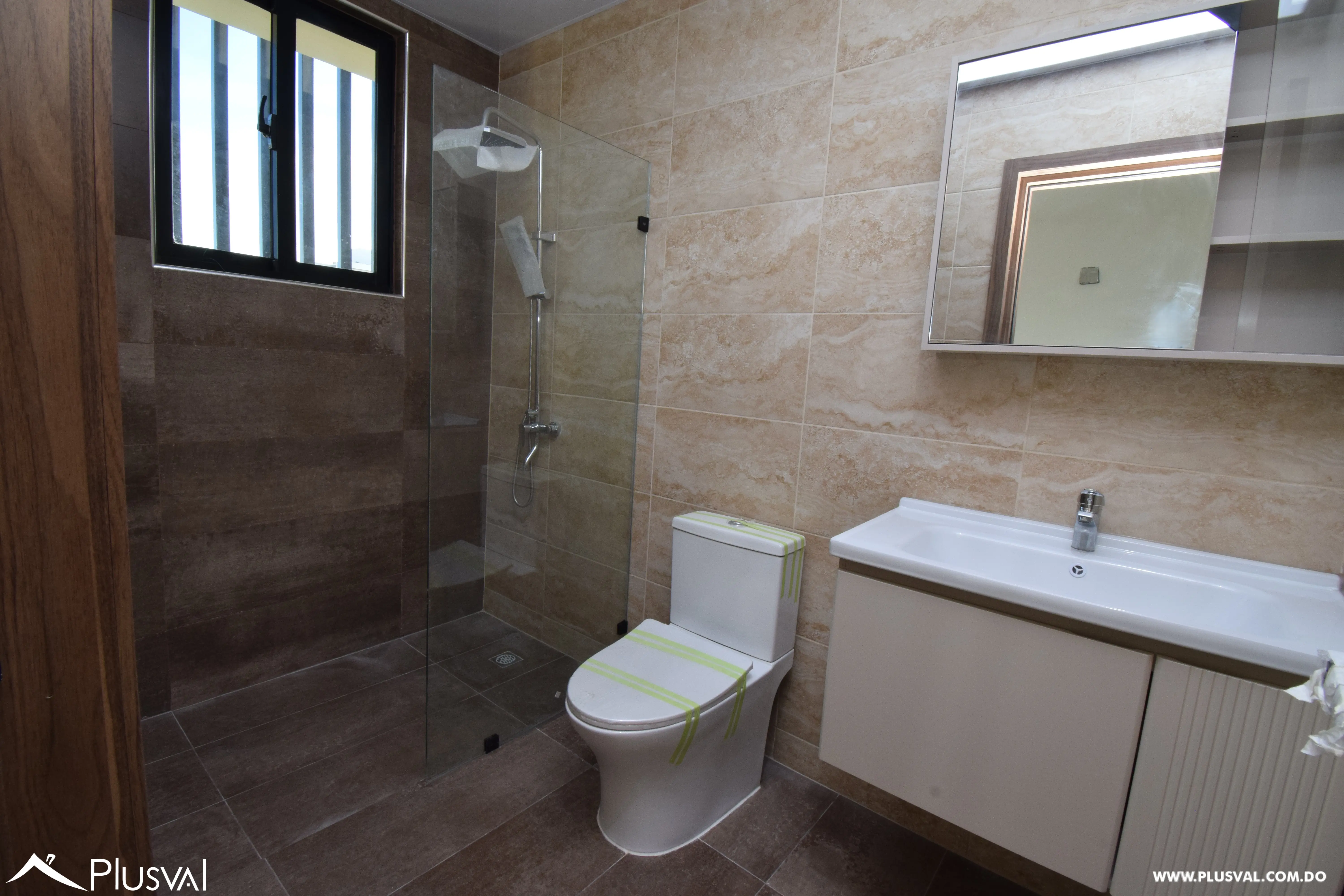 Apartamento en venta en el Evaristo Morales en espera a estrenar por ti. 472115