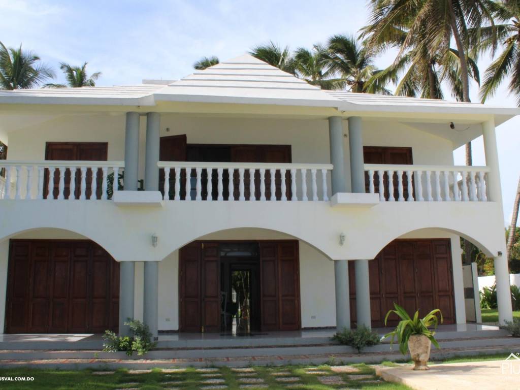 Villa en primera linea de Playa en Venta - Guayacanes 74654