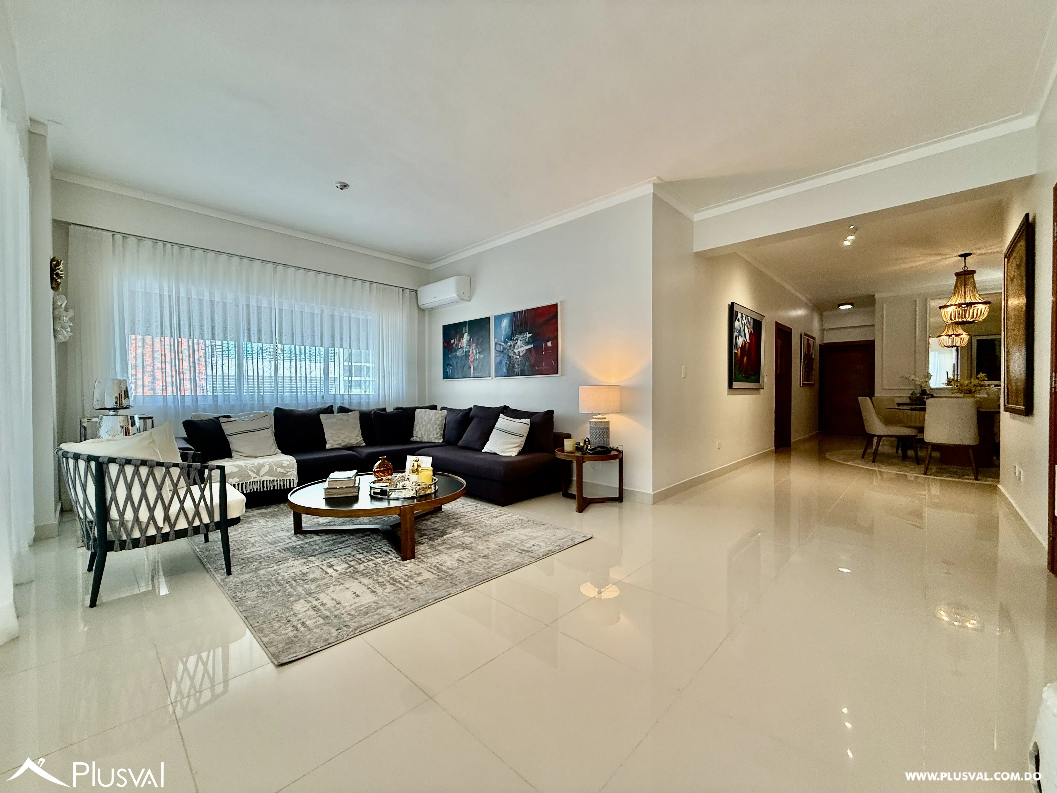 Apartamento familiar de 3 habitaciones en venta en Evaristo Morales 482617