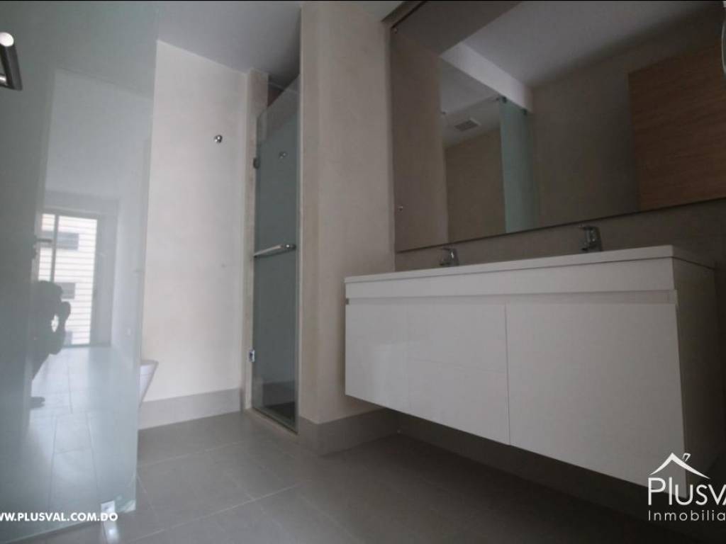 Apartamento en alquiler en Evaristo Morales 81351