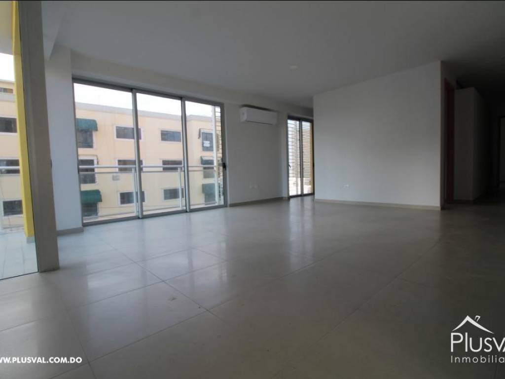 Apartamento en alquiler en Evaristo Morales 81345