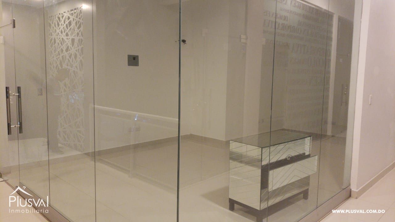 Local en 3er nivel en bonita Plaza Comercial 129141