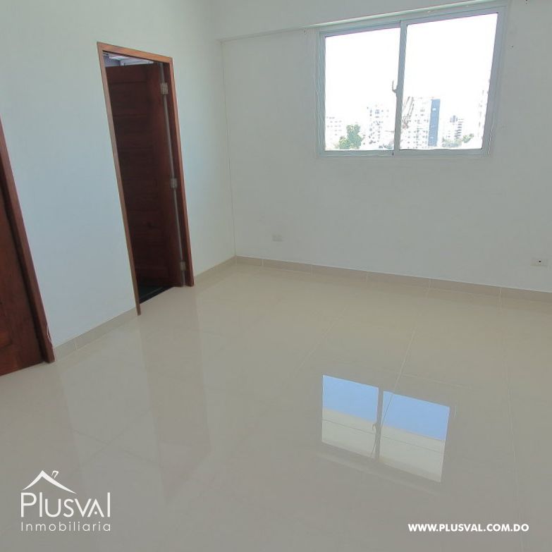 Alquiler Apartamento 1 Habitación + Estudio en Evaristo Morales 135258