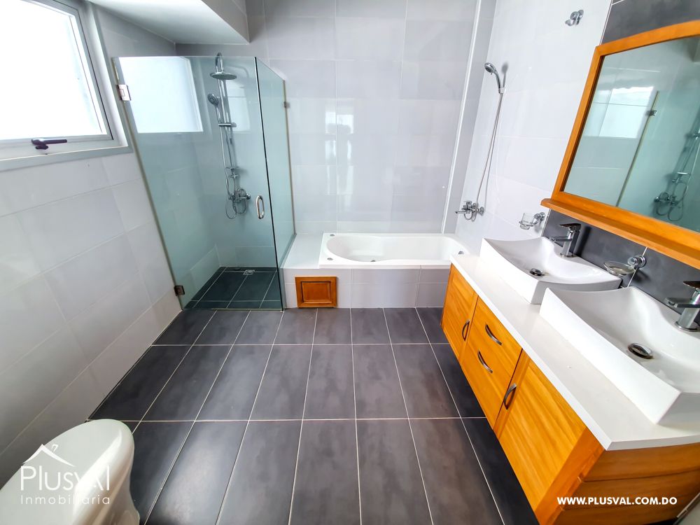 PentHouse en alquiler en buena zona de Naco 157375