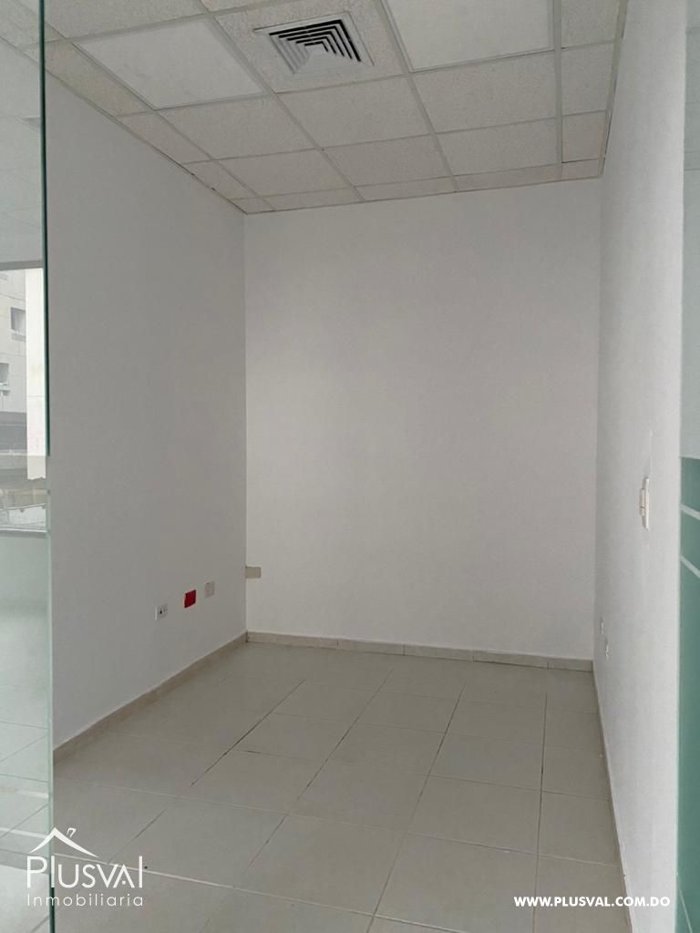 Local en alquiler en Evaristo Morales. 146126