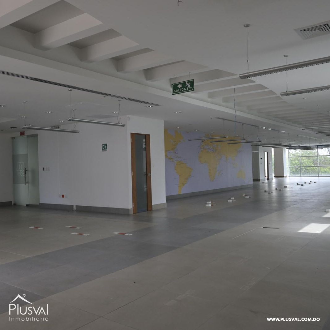 Local de oficina en alquiler en el sector de Naco 20449