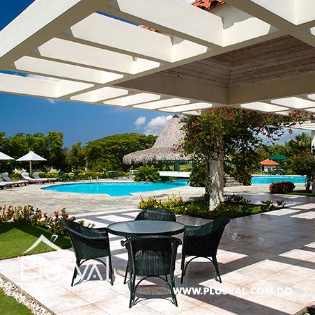 Solar en Venta en Metro Country Club de esquina 147419