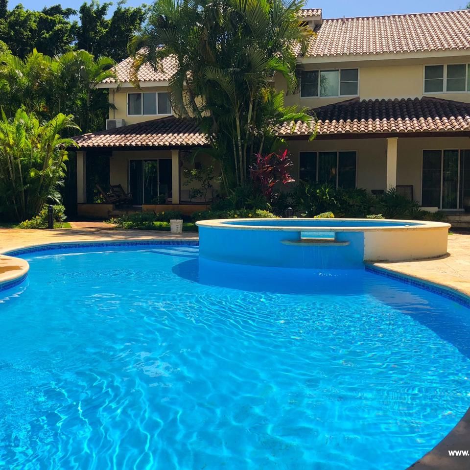 Villa en venta en Juan Dolio 376495