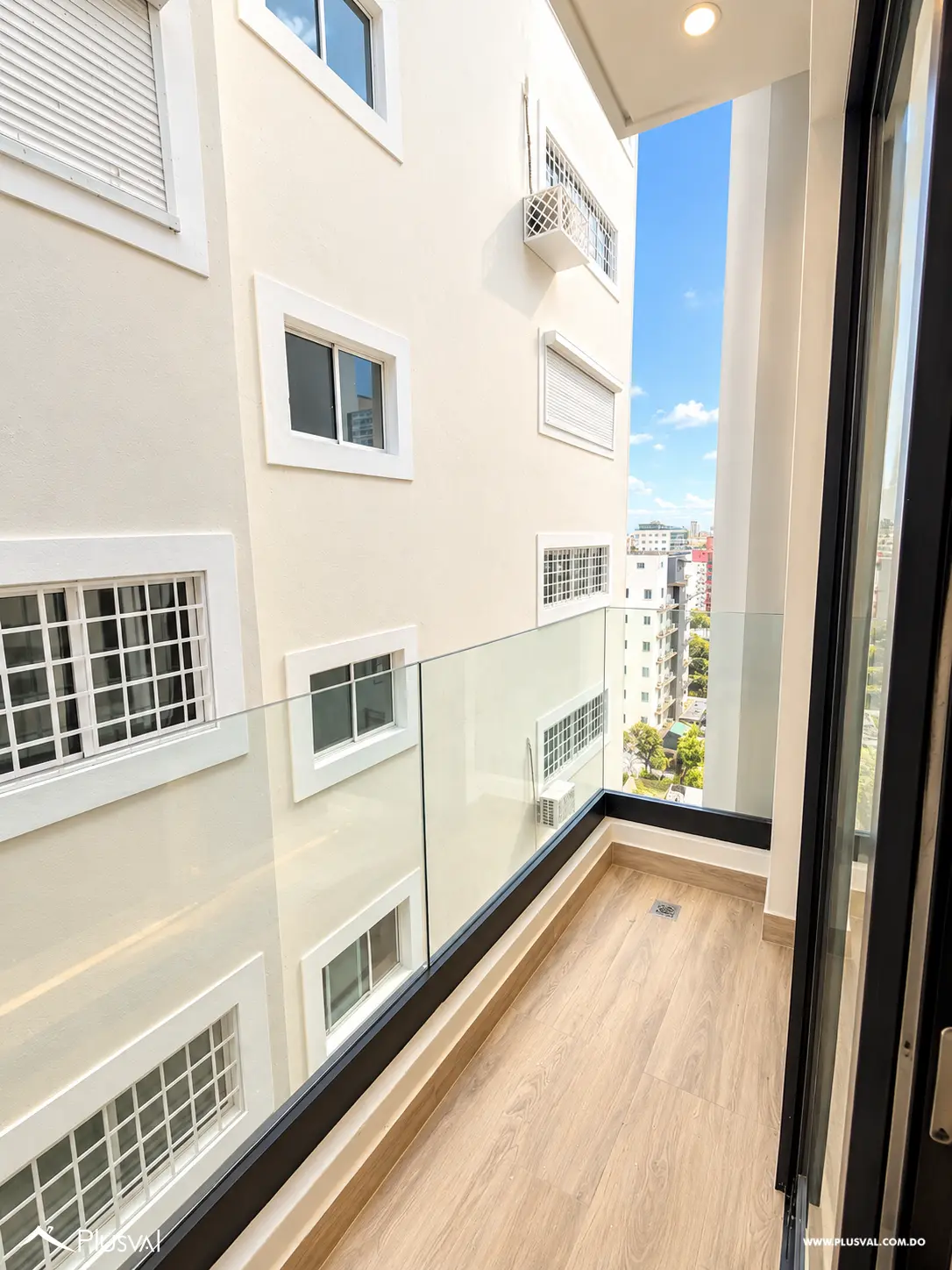 Apartamento en venta de 3 habitaciones en Evaristo Morales 531235