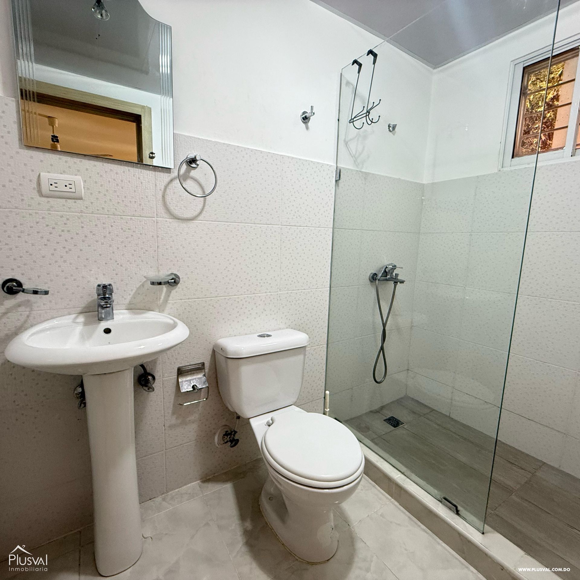 Venta de Apartamento Amueblado en El Embrujo III – Santiago 421456