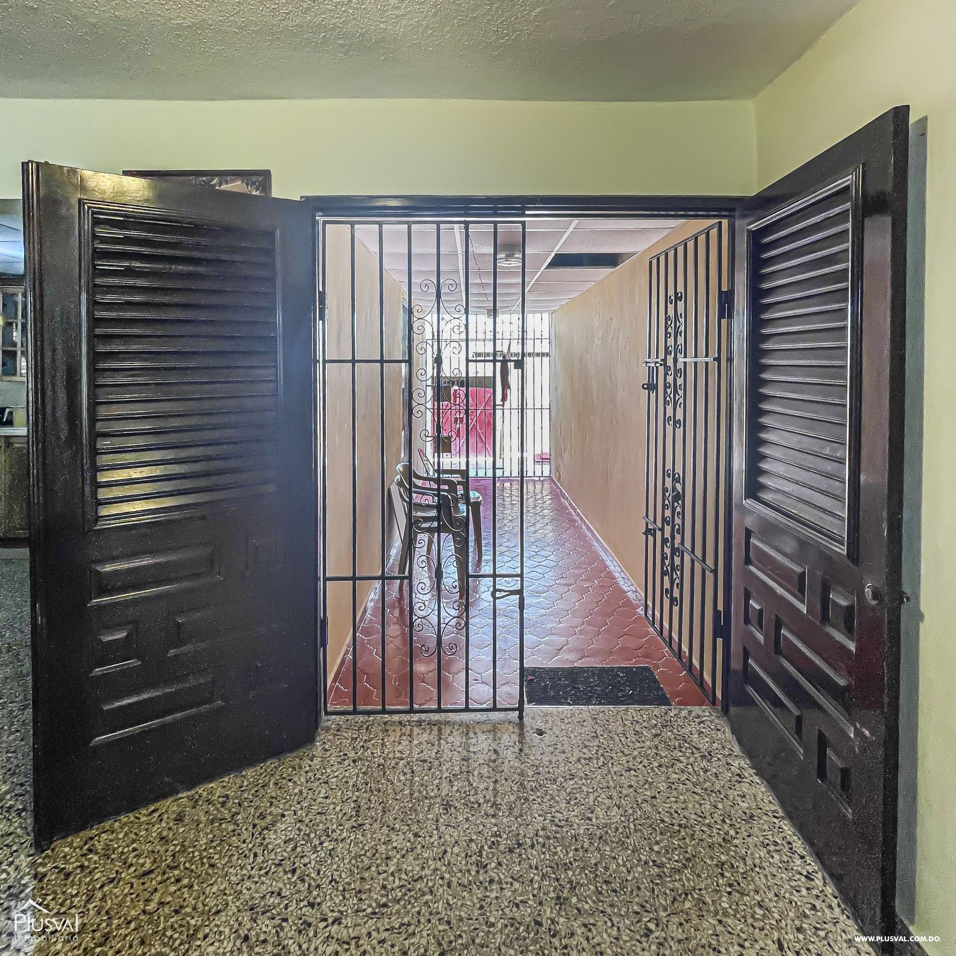 Edificio Residencial con 2 niveles 186460